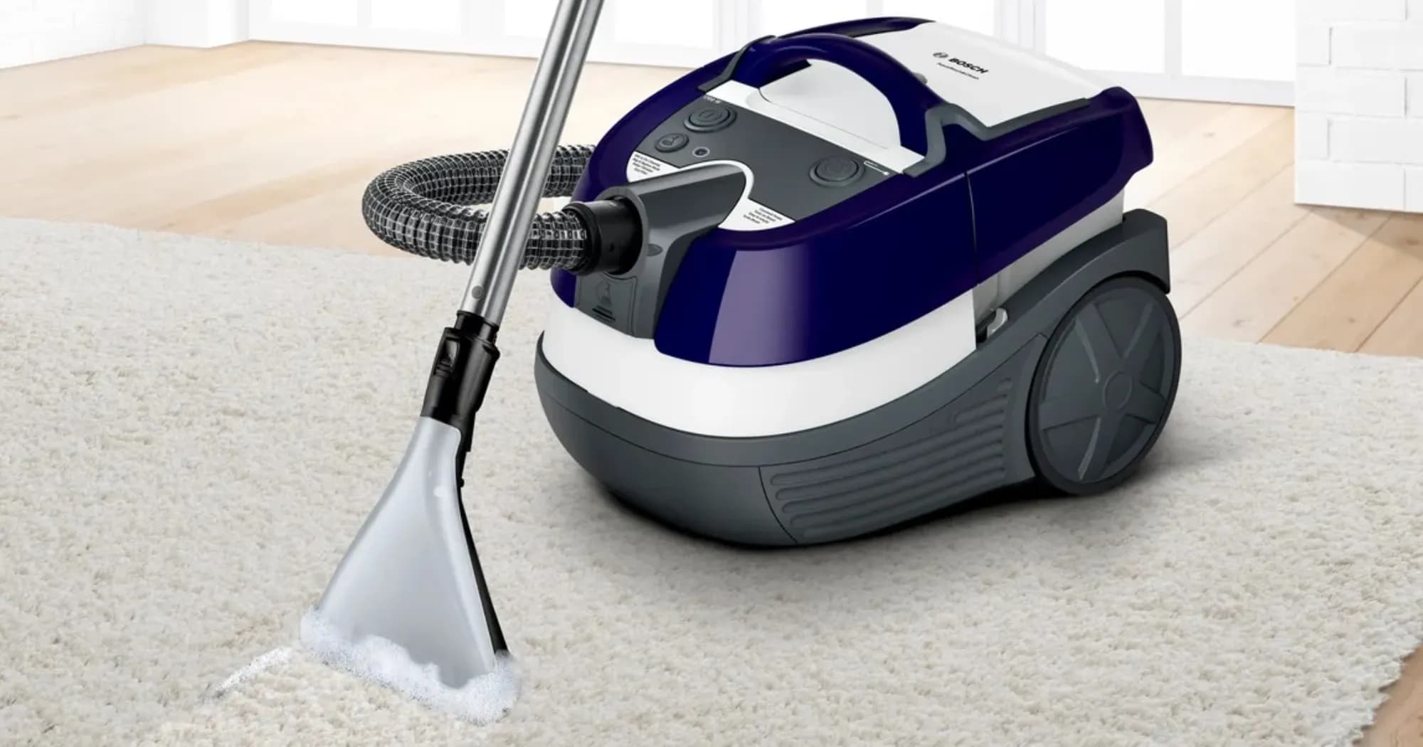 Пылесос моющий с аквафильтром Bosch Serie 4 AquaWash&Clean BWD41740 (Purple)