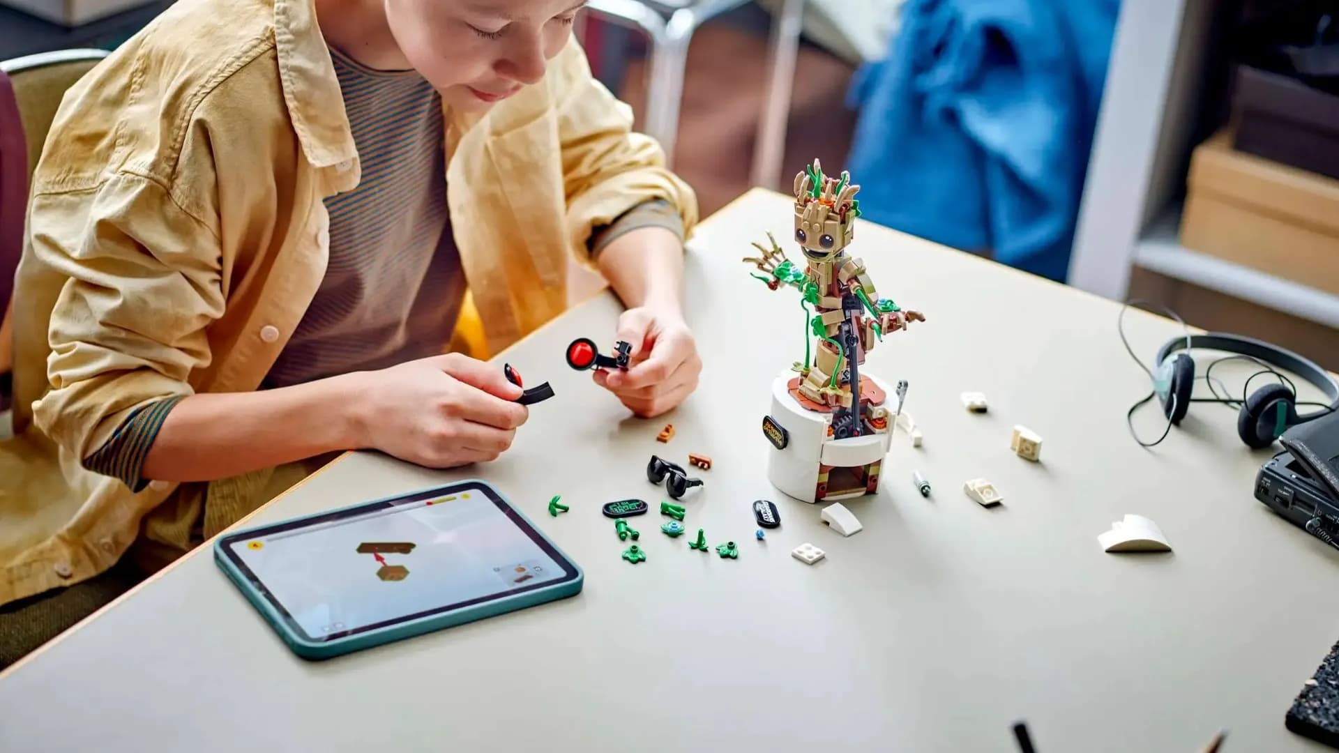 Конструктор LEGO Marvel Танцующий Грут (76297)