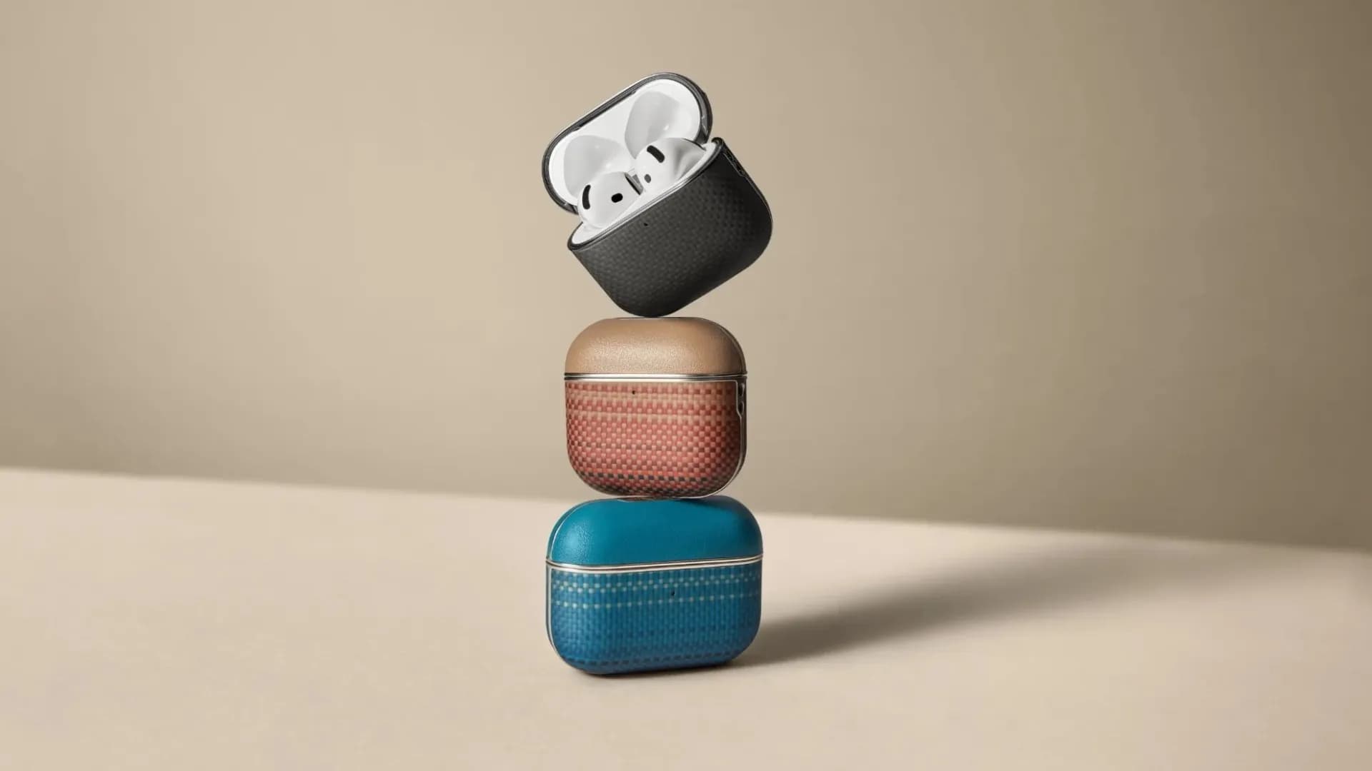 Чехол Pitaka Aramid Fiber Case для AirPods Pro 3 (Golden Glint)