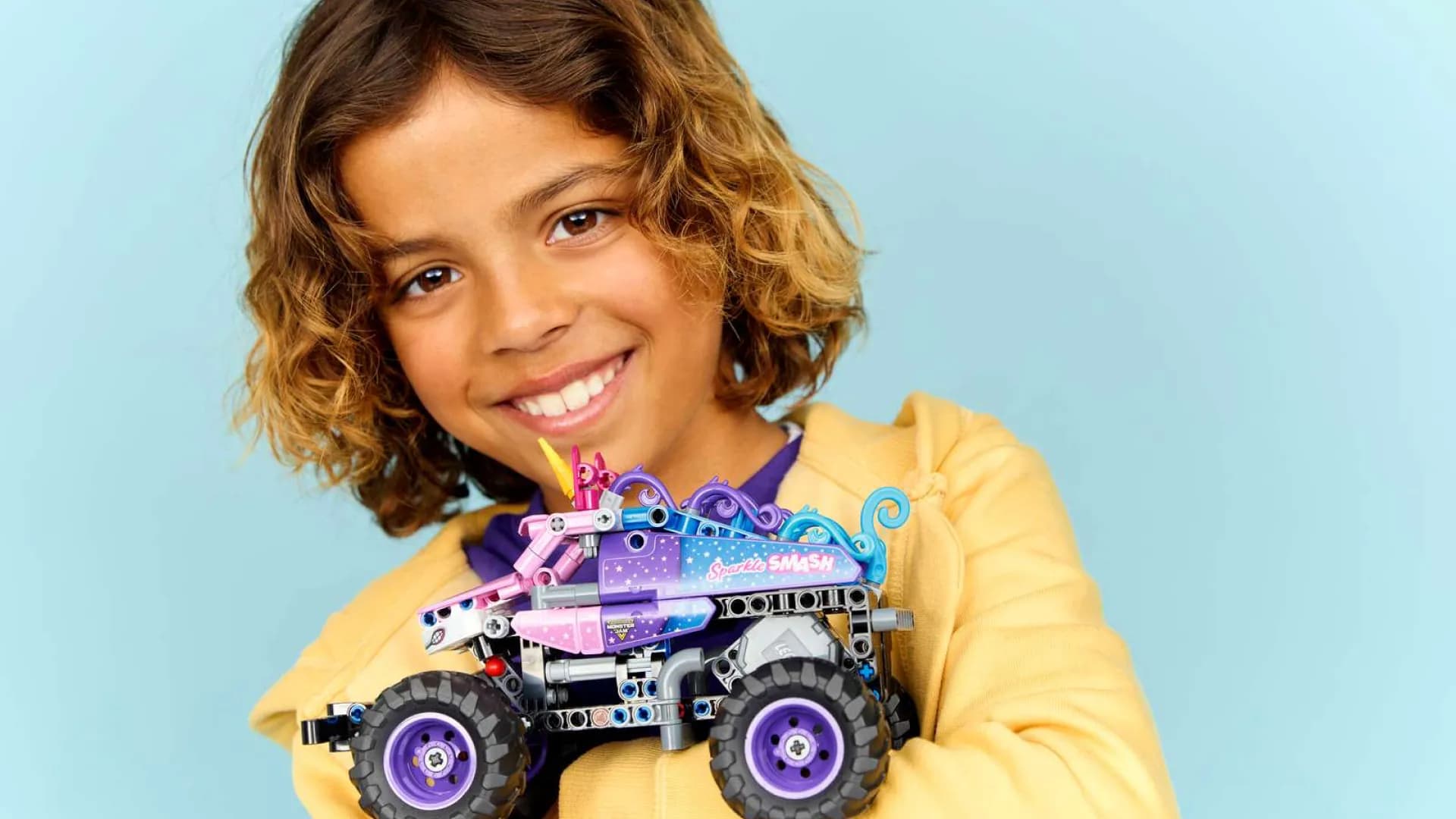 Конструктор LEGO Technic Monster Jam Sparkle Smash с функцией «Pull-Back» (42220)