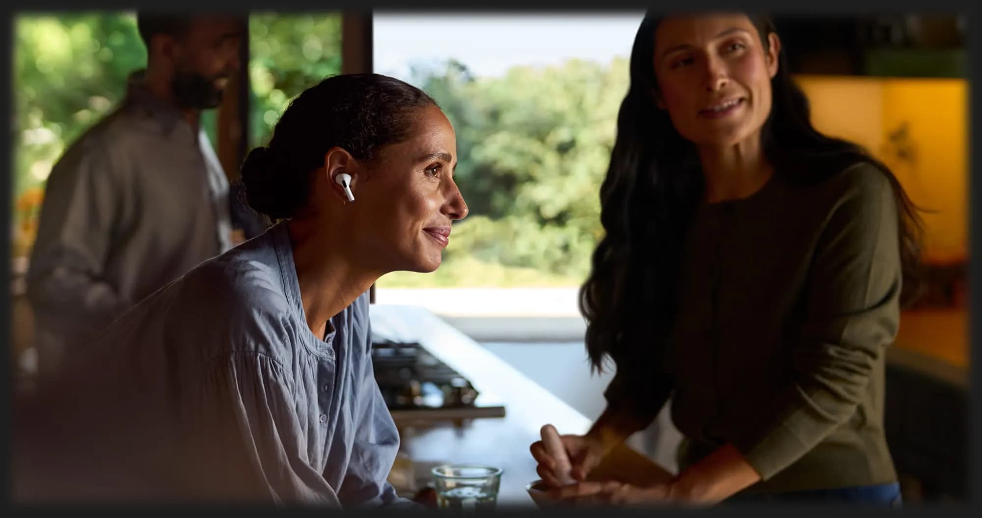Наушники Apple AirPods 4 with Active Noise Cancellation (MXP93) (2024)
