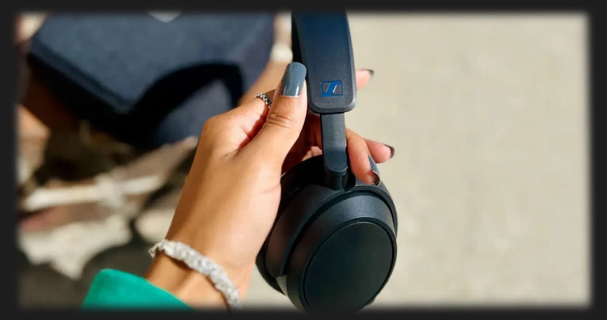 Наушники Sennheiser ACCENTUM Plus Wireless (Black)