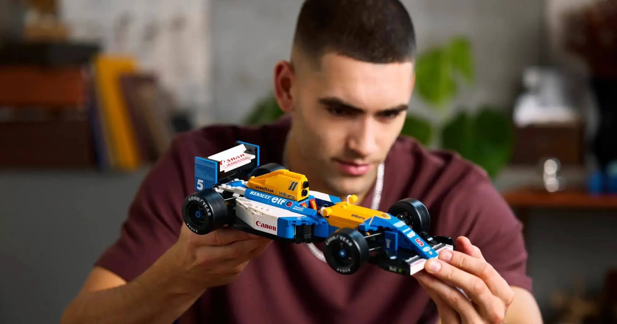 Конструктор LEGO Icons Williams Racing FW14B и Найджел Мэнселл (10353)