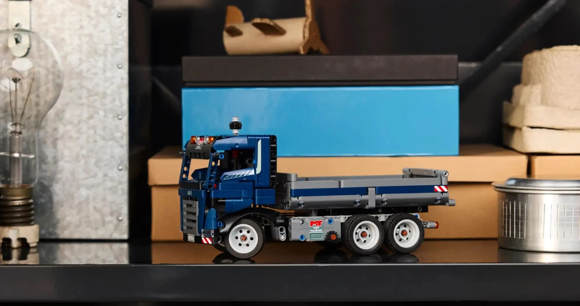 Конструктор LEGO Technic Самосвал (42203)
