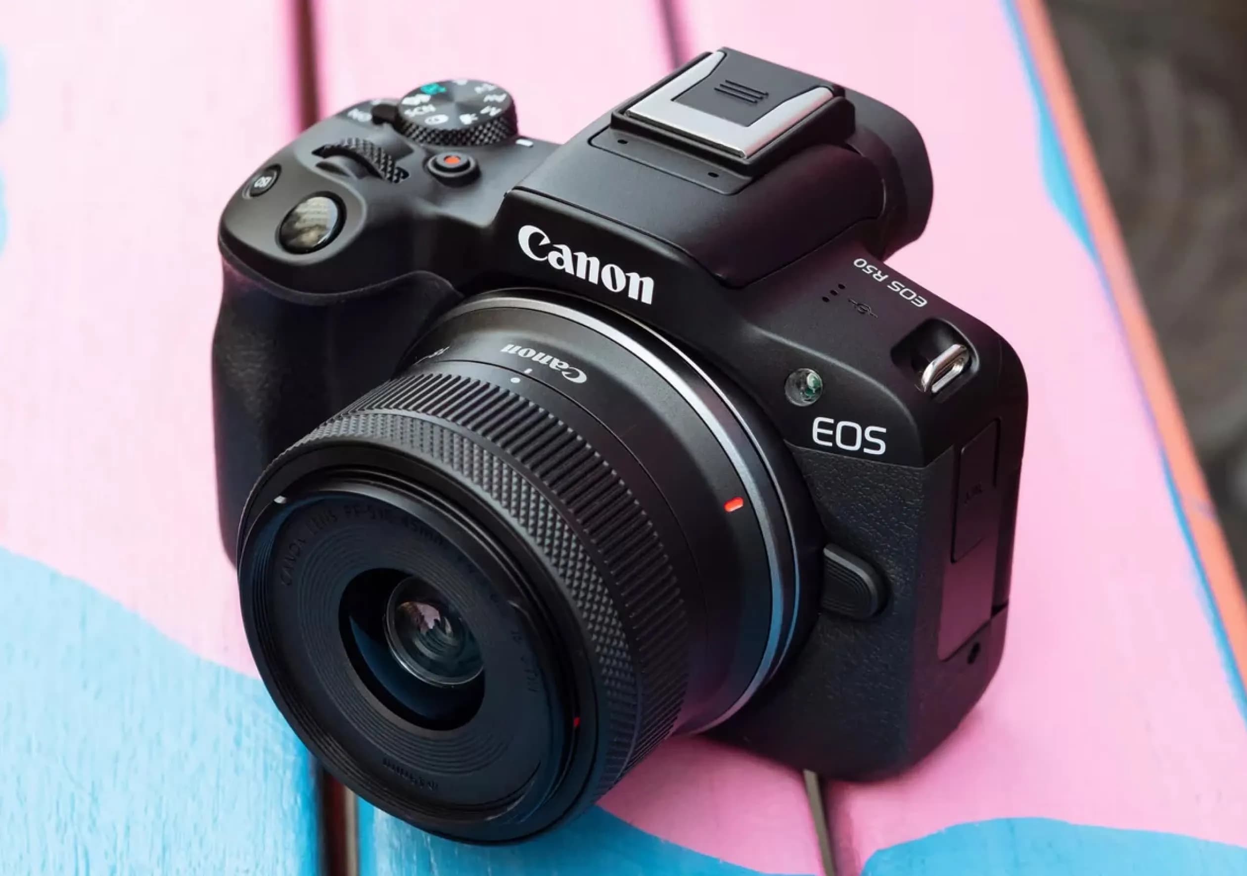 Цифровой фотоаппарат Canon EOS R50 kit RF-S 18-45mm IS STM + RF-S 55-210mm IS STM (Black) (5811C034) (Standard)