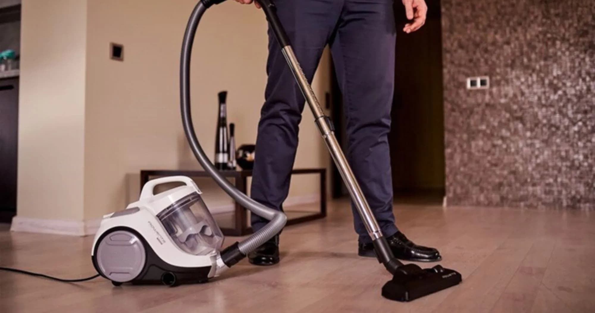 Пылесос безмешковый Rowenta Swift Power Cyclonic RO2957EA (White)