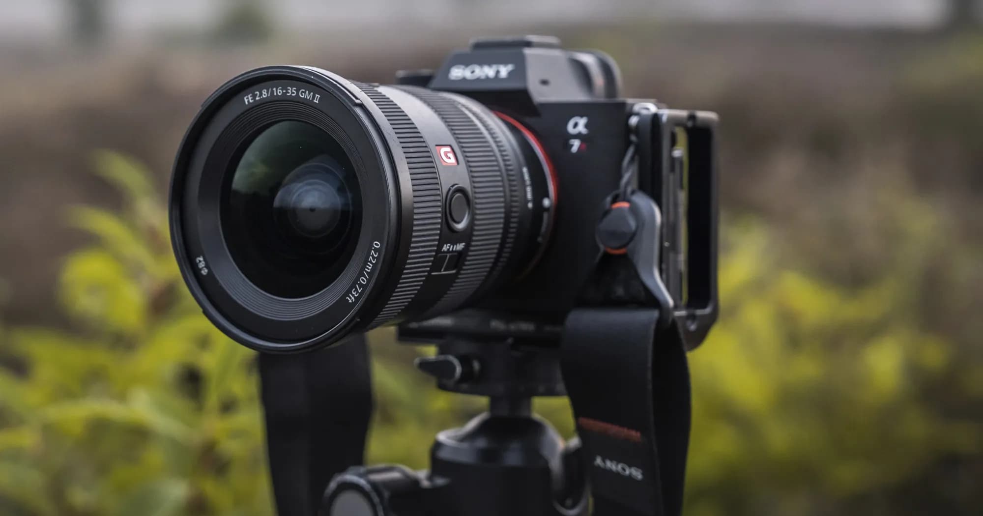 Широкоугольный объектив Sony FE 16-35mm f/2.8 GM II (SEL1635GM2.SYX) (Standard)