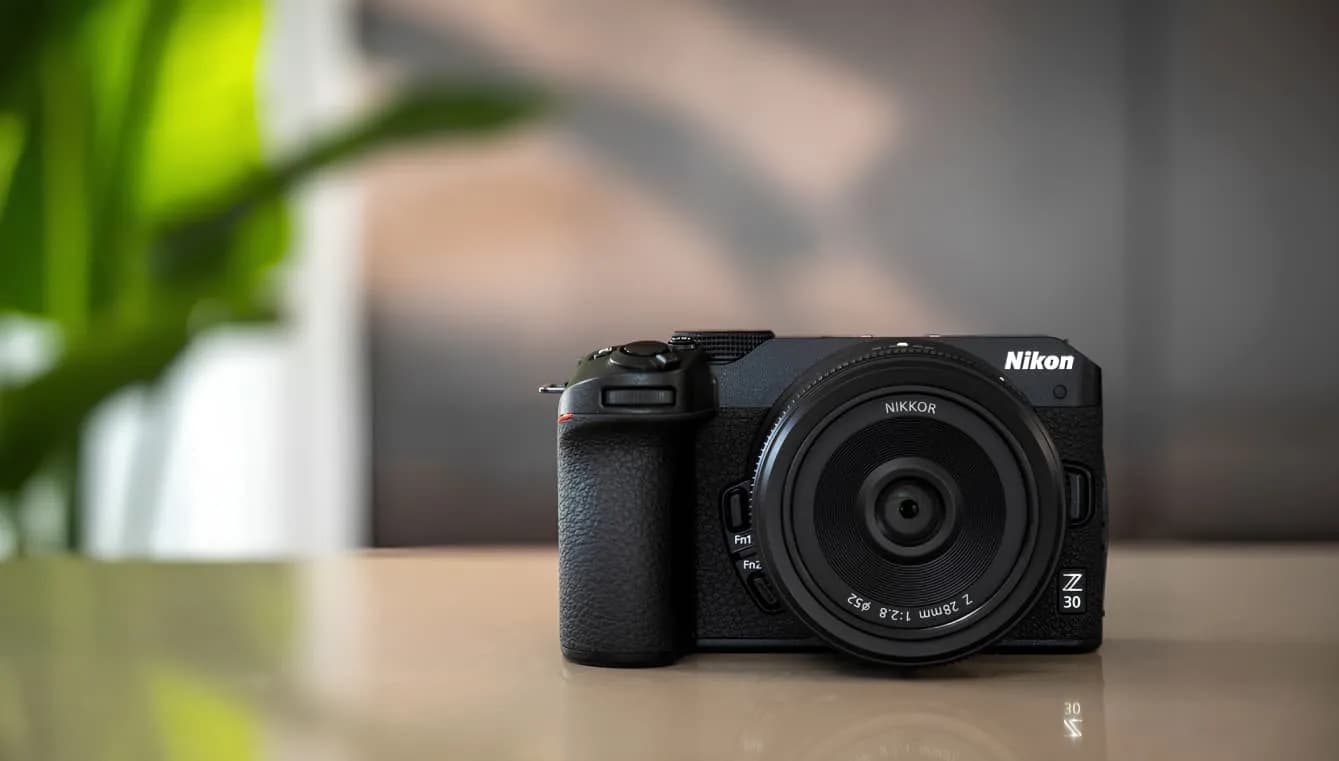 Цифровой фотоаппарат Nikon Z30 Kit 12-28mm f/3.5-5.6 (VOA110K005) (Standard)