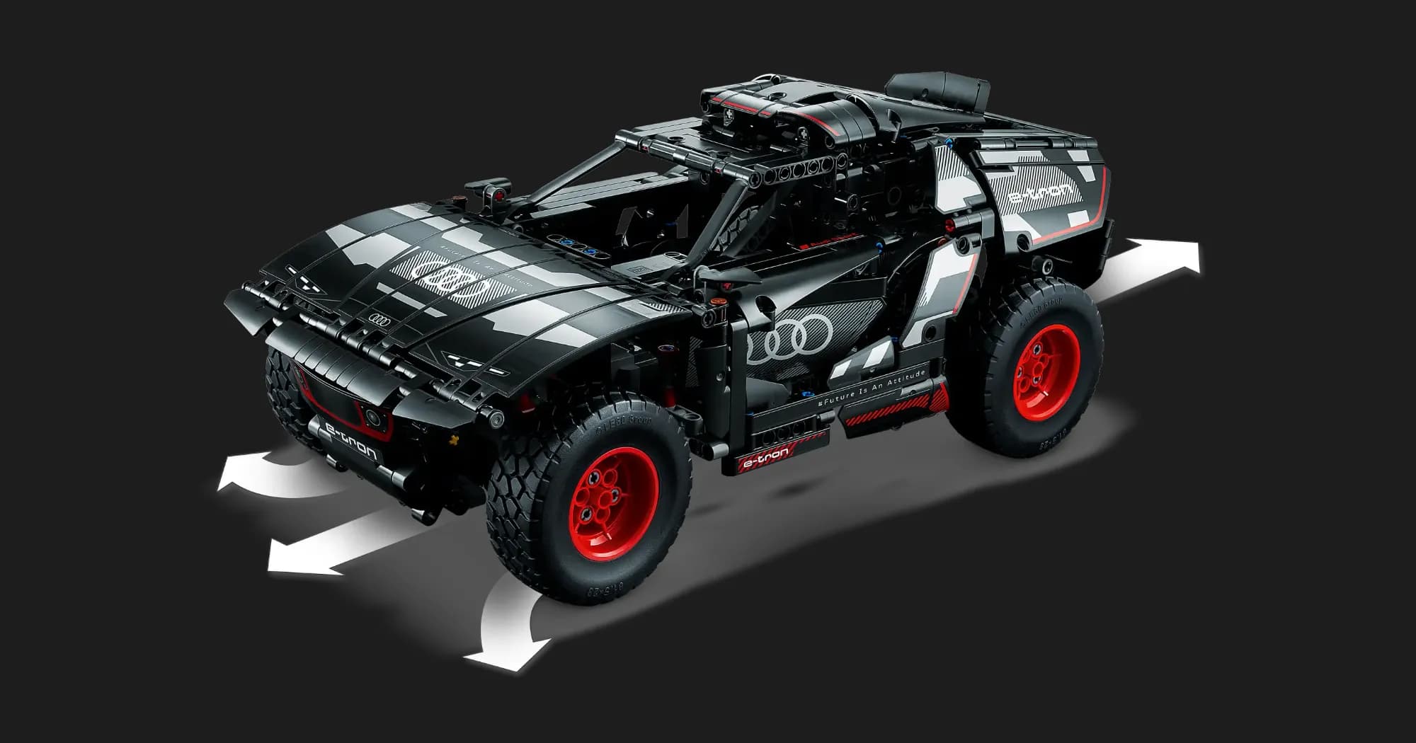 Конструктор LEGO Technic Audi RS Q e-tron (42160)