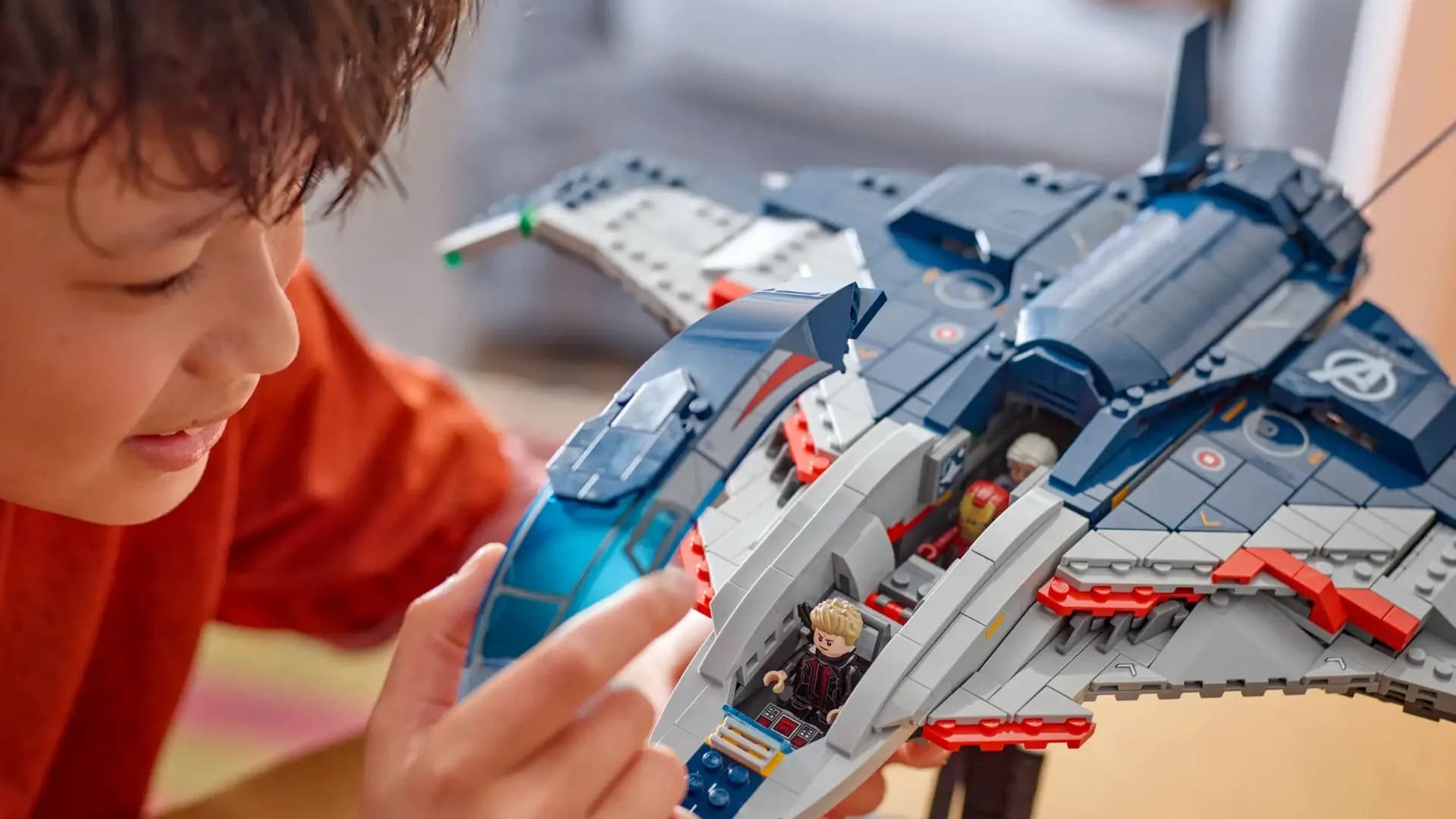 Конструктор LEGO Marvel Мстители: Эра Альтрона Квинджет (76325)