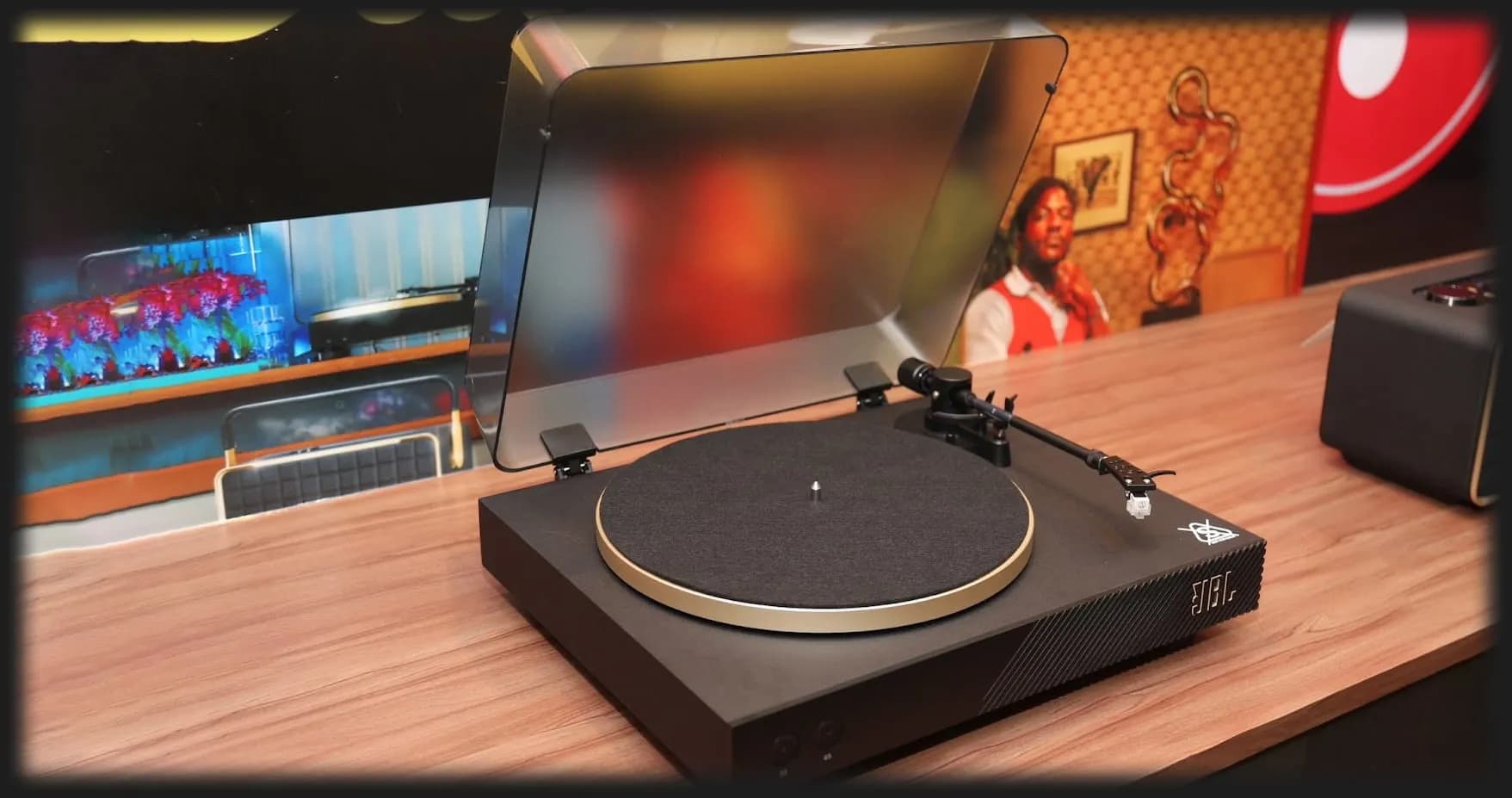 Виниловый проигрыватель JBL Spinner BT (Gold)