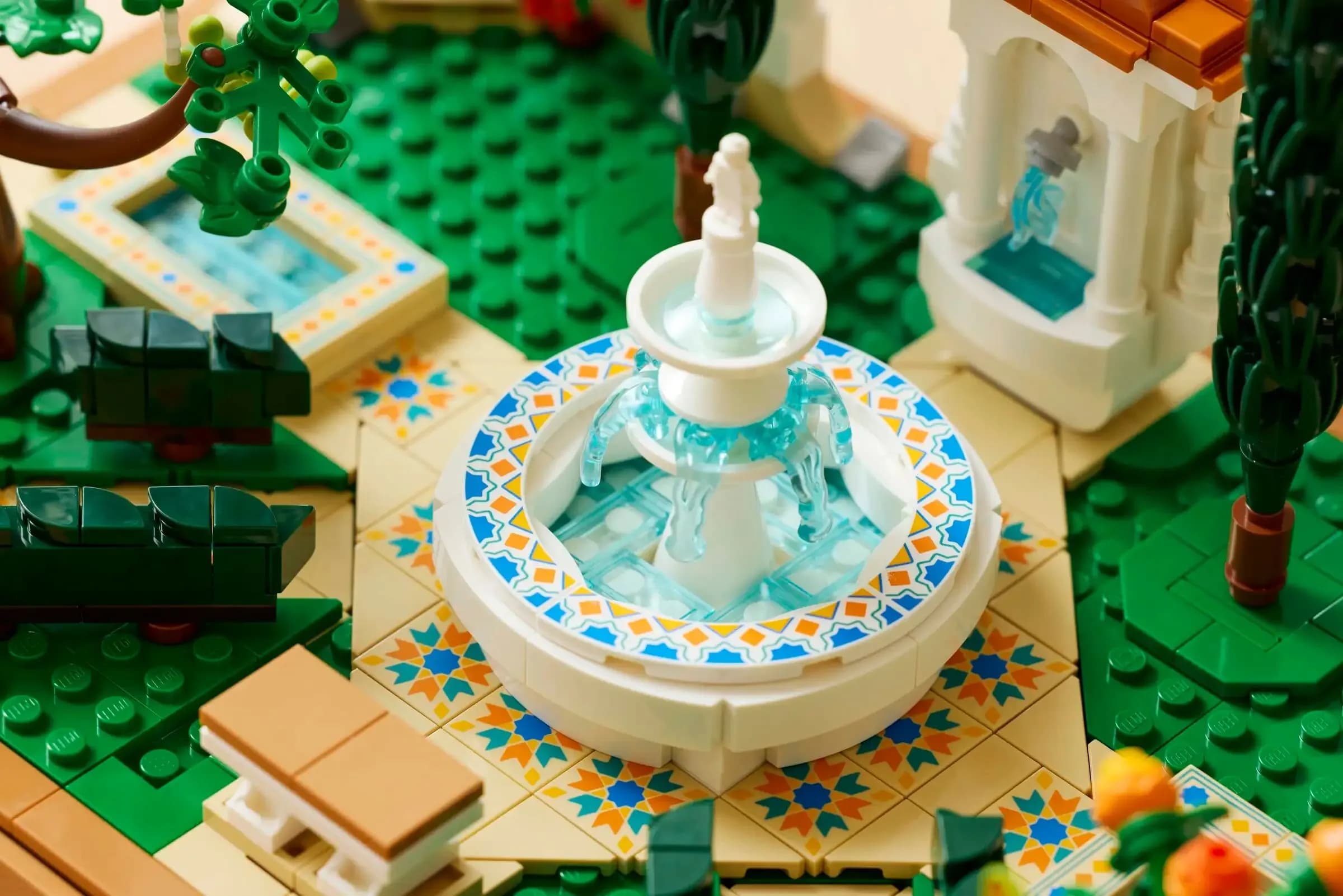 Конструктор LEGO Icons Сад фонтанов (10359)