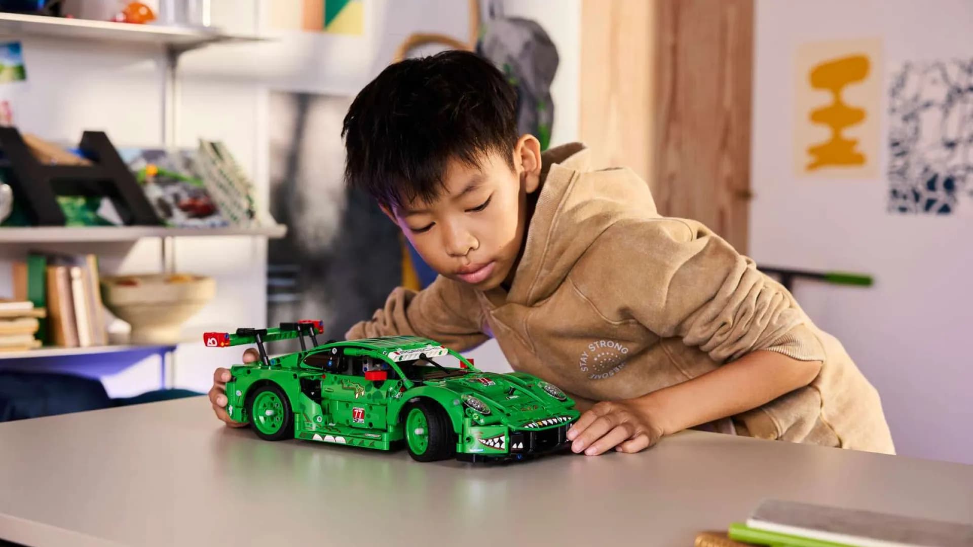 Конструктор LEGO Technic Автомобиль Porsche 911 GT3 R REXY AO Racing (42224)