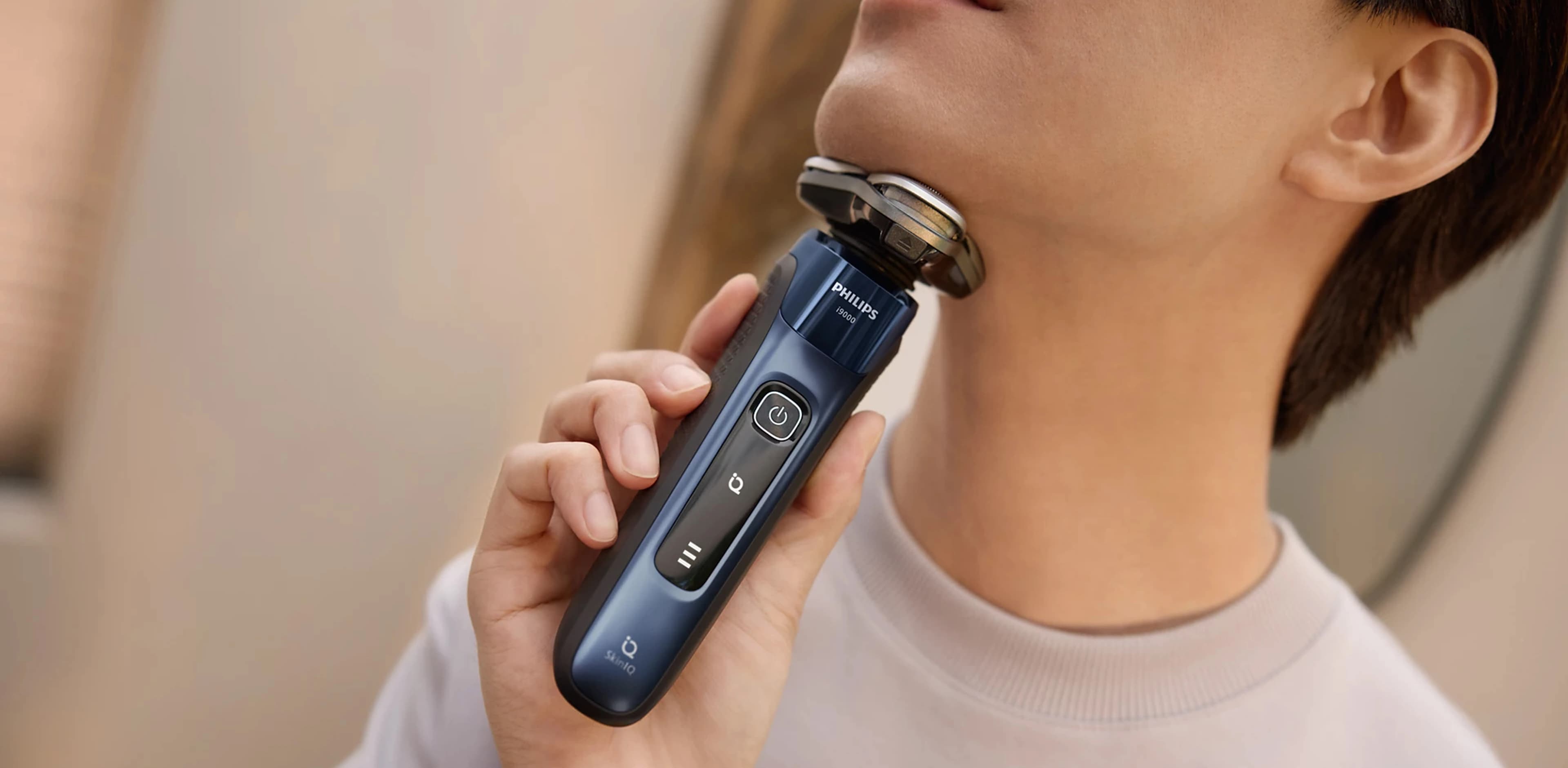 Электрическая бритва Philips Series i9000 Prestige SkinIQ (Dark Blue/Black)