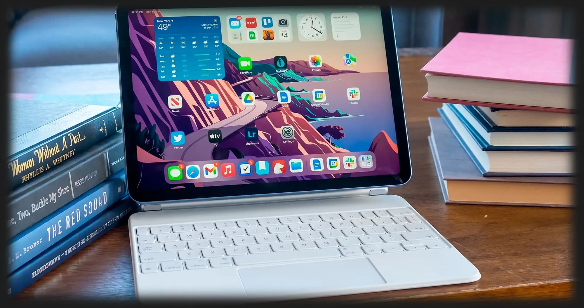 Клавиатура Magic Keyboard для iPad Pro 11, iPad Air (4/5/6th gen) (White) (MJQJ3)