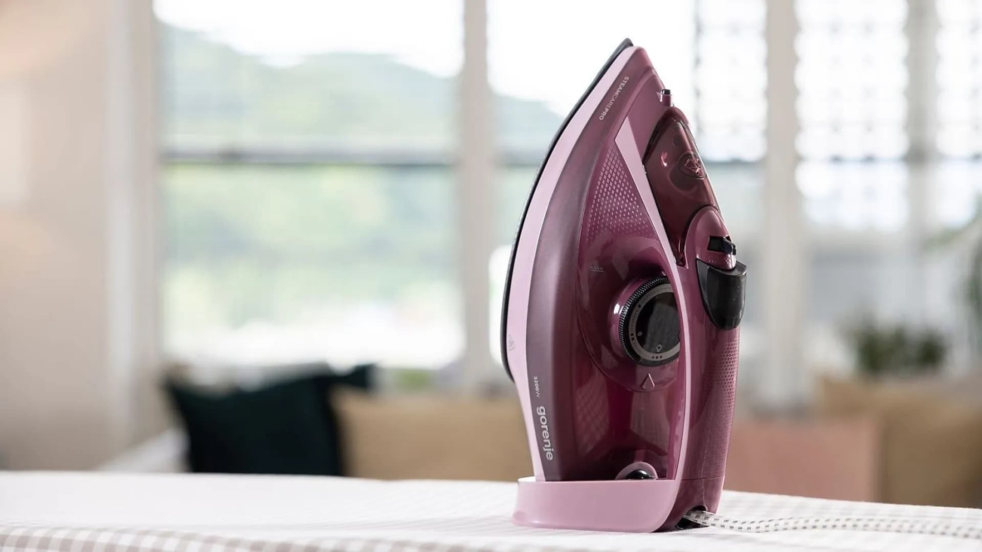 Утюг Gorenje SIH3200DR (Burgundy)