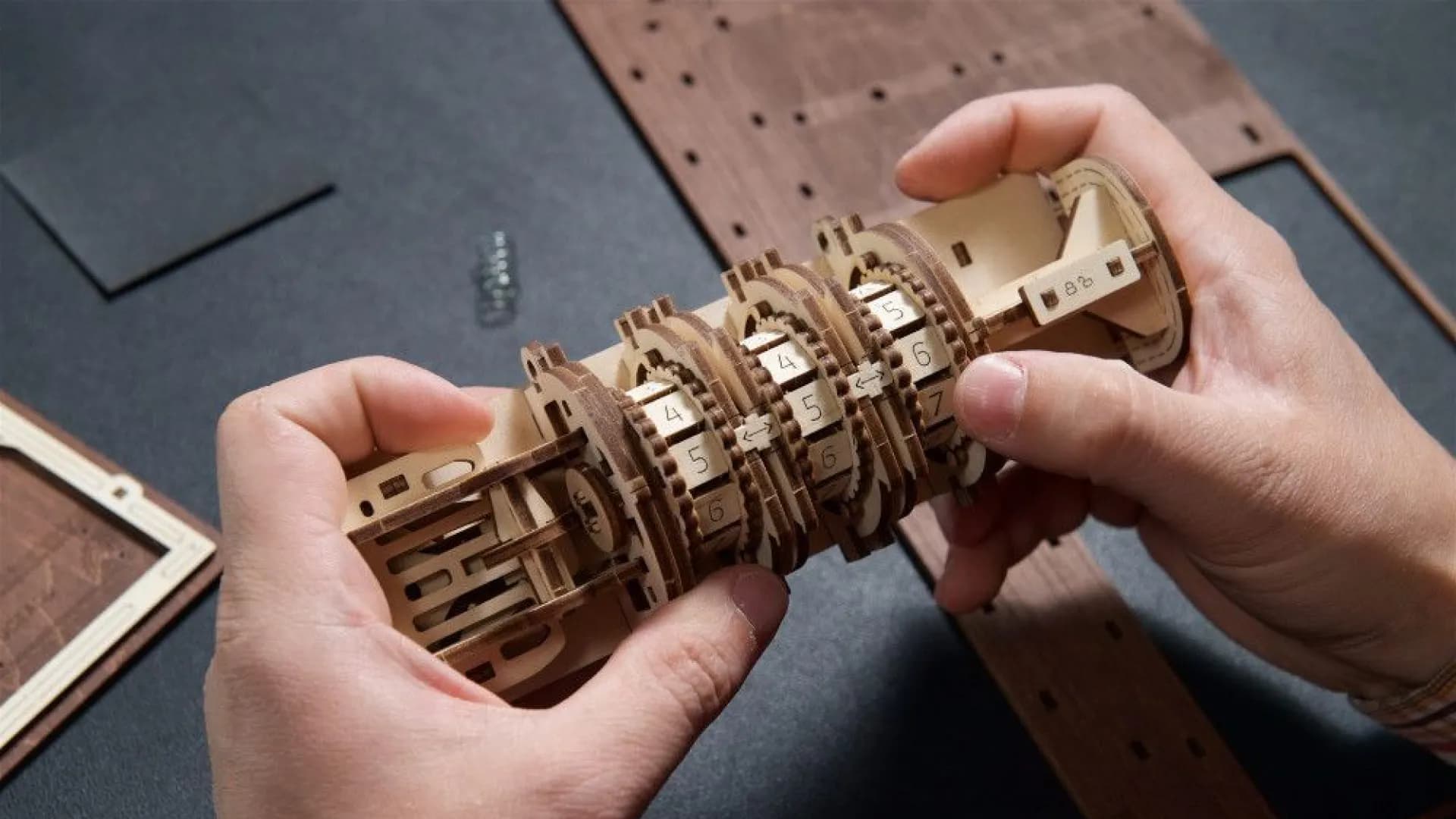 Деревянный 3D конструктор UGEARS Книга Секретов (70265)