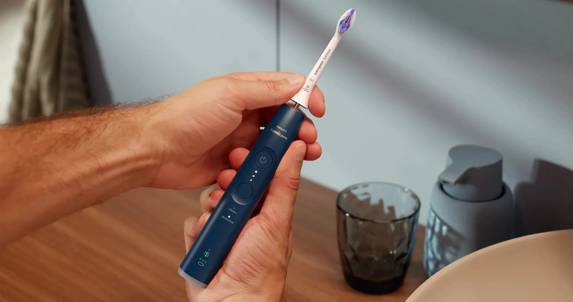 Зубная электрощетка Philips Sonicare Series 6100 (Blue) (HX7406/01)