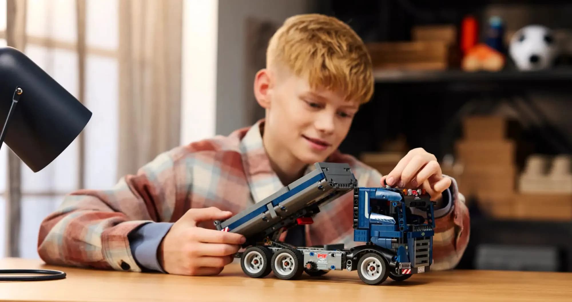 Конструктор LEGO Technic Самосвал (42203)