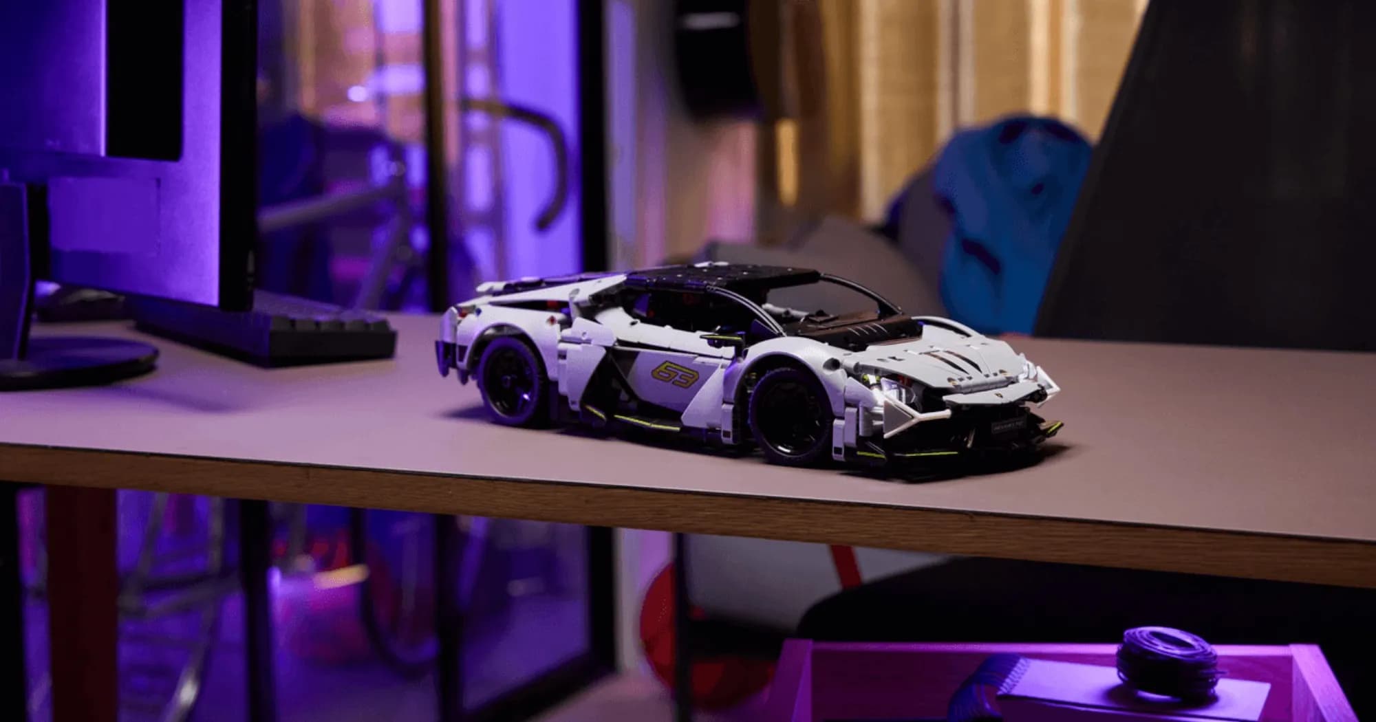 Конструктор LEGO Technic Суперкар Lamborghini Revuelto (42214)