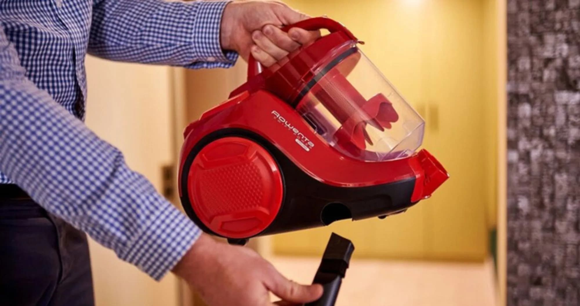 Пылесос безмешковый Rowenta Swift Power Cyclonic RO2913EA (Red)