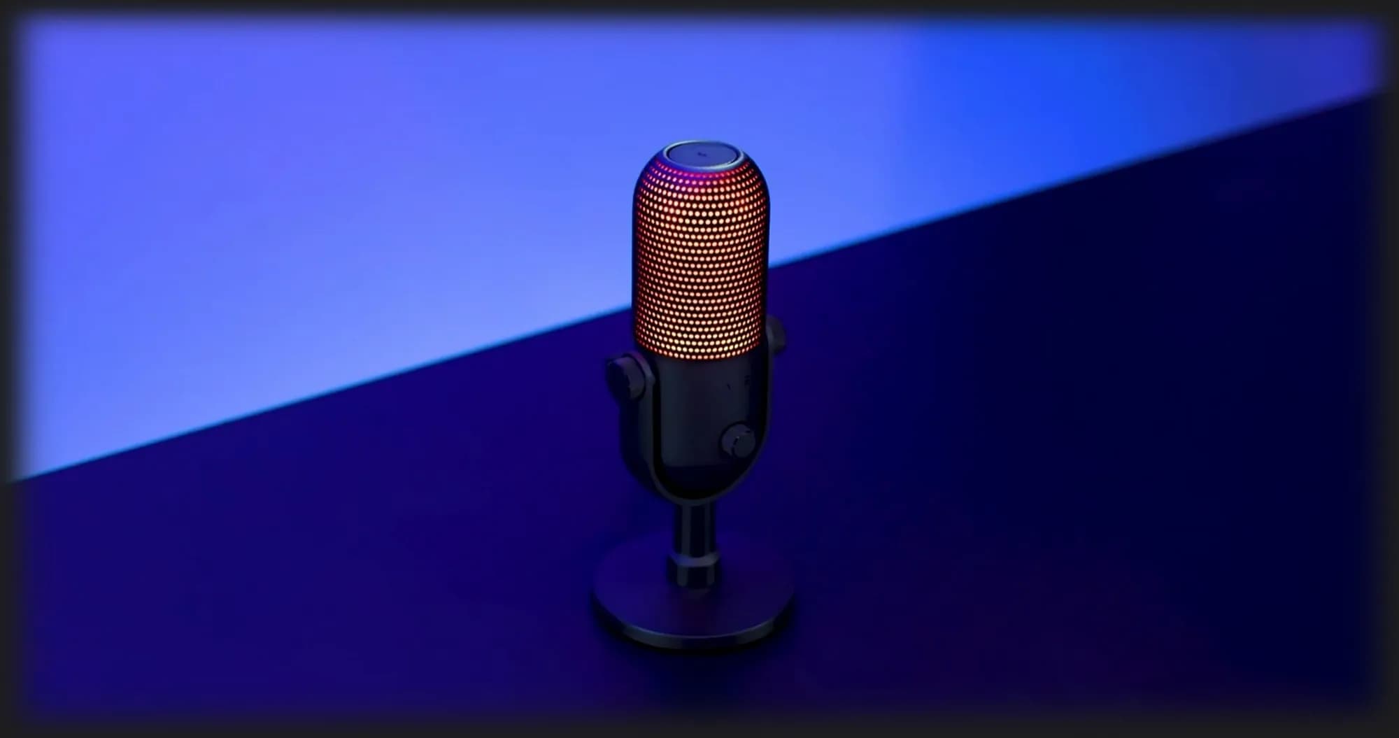 Микрофон Razer Seiren V3 Chroma (White) (RZ19-05060200-R3M1) (UA)