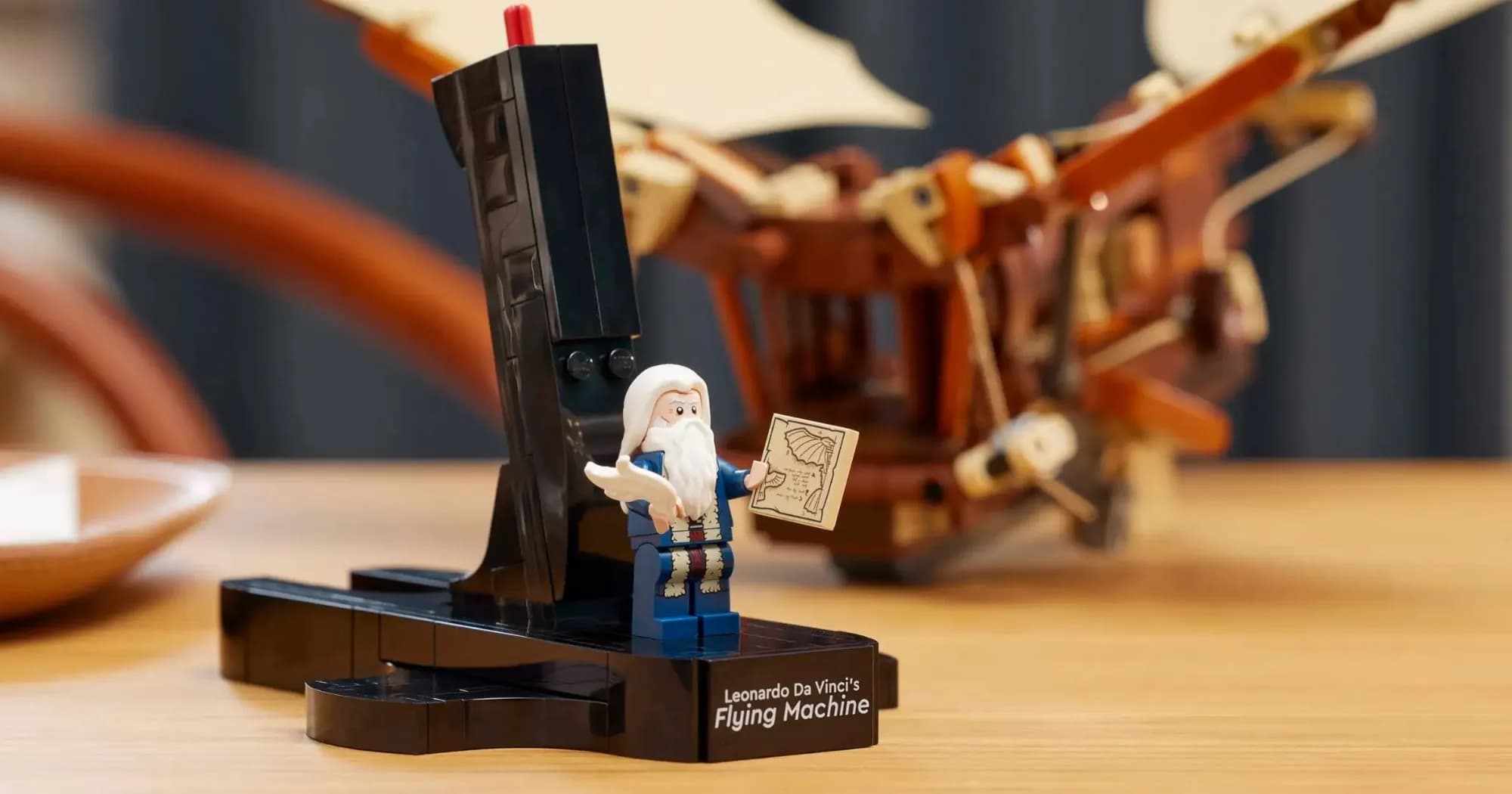 Конструктор LEGO Icons Летательный аппарат Леонардо да Винчи (10363)