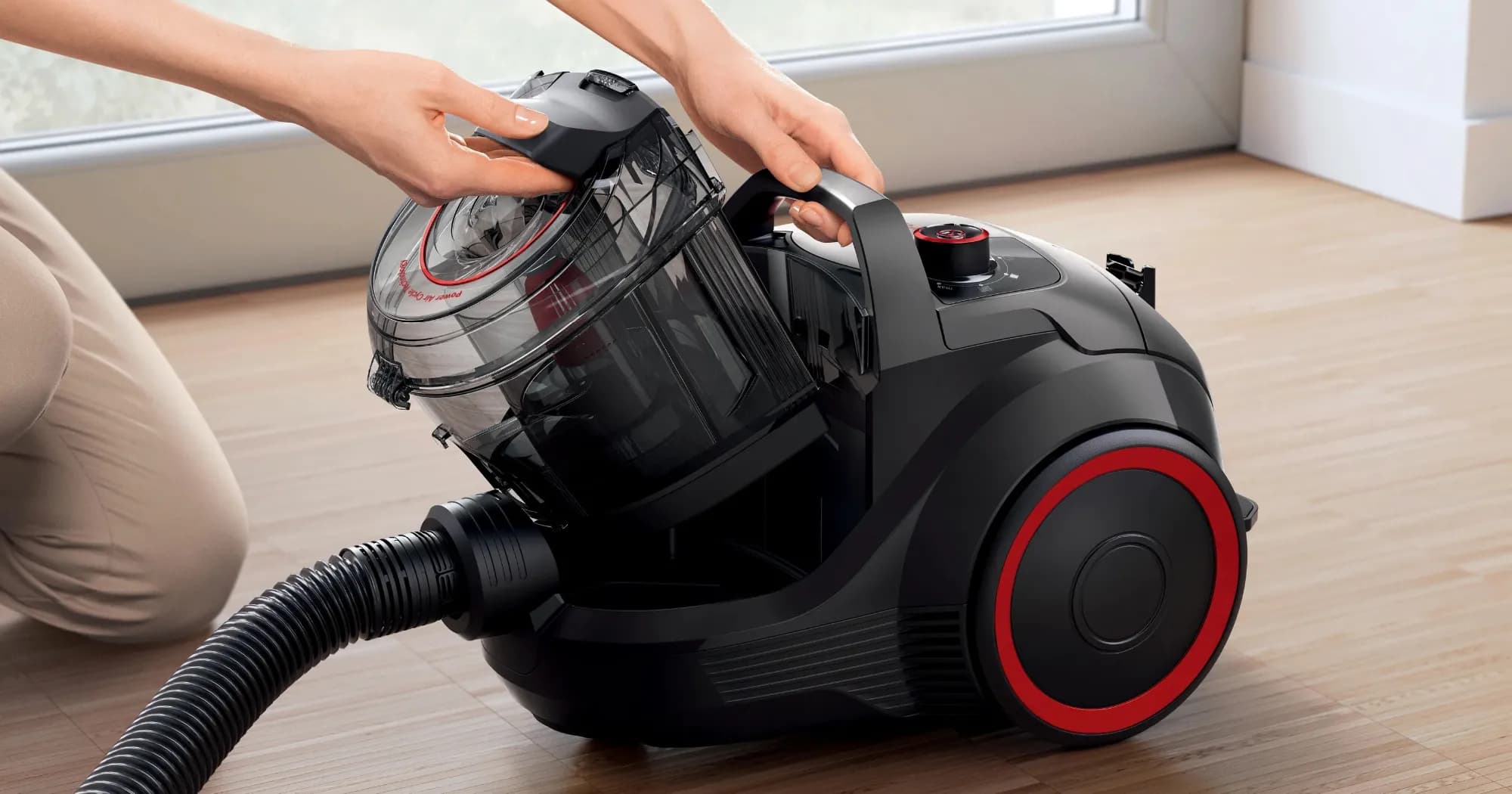 Пылесос безмешковый Bosch Serie 4 BGC21X200 (Black)