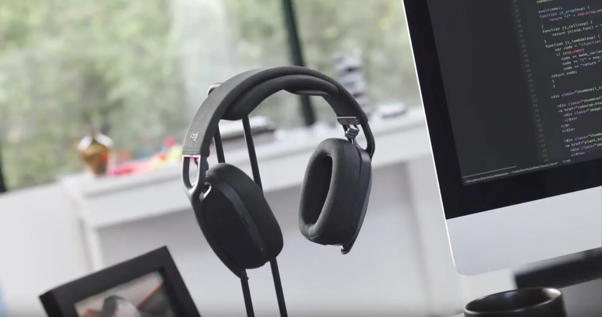 Гарнитура Logitech Zone Vibe 100 Wireless (Graphite) (UA)