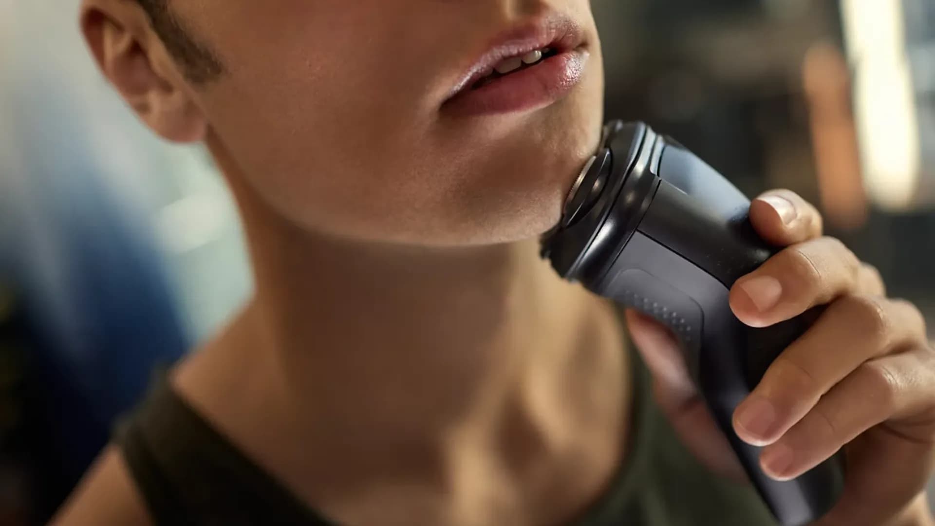 Электрическая бритва Philips Series 1000 (Black)