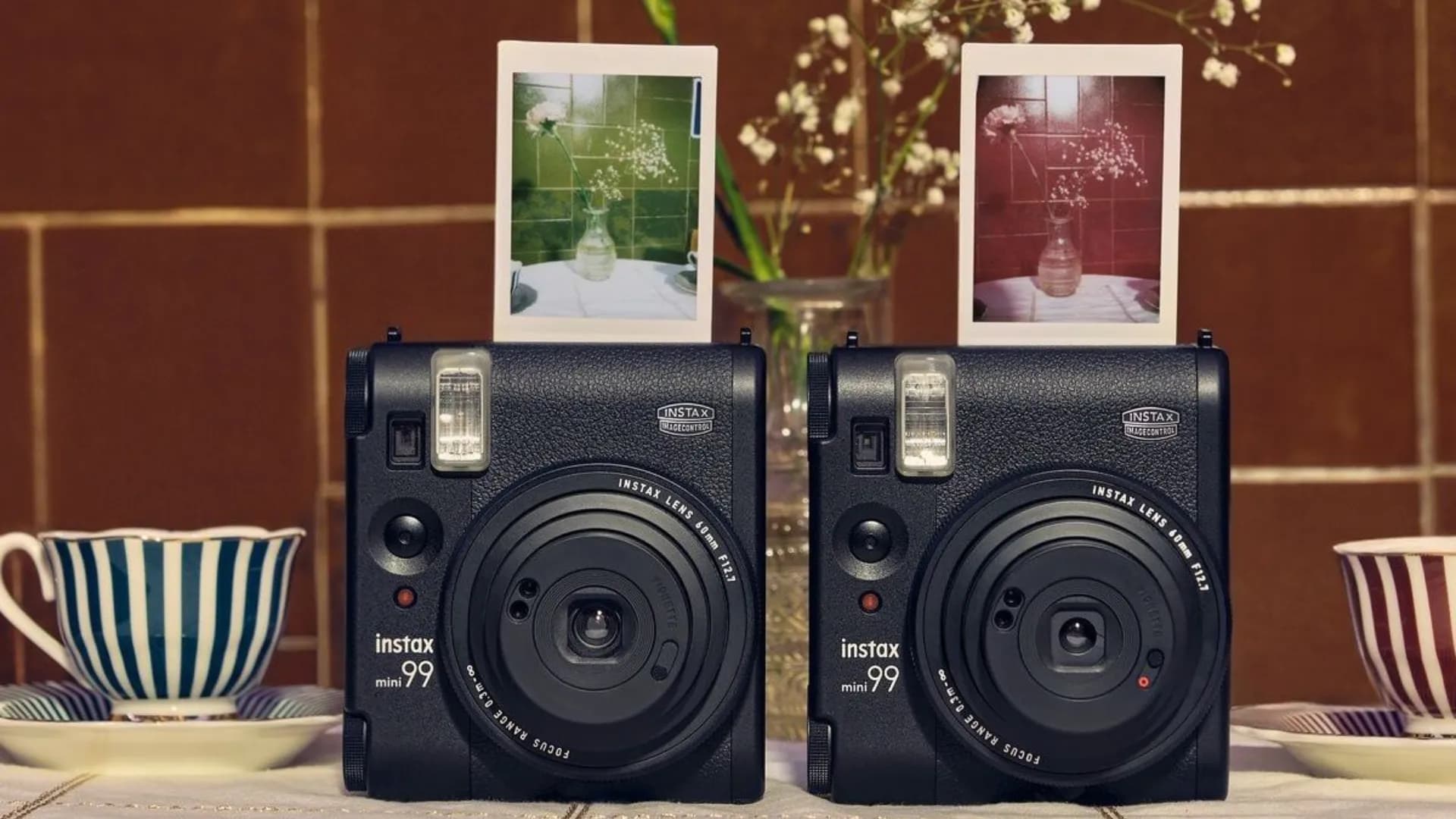 Фотокамера Fujifilm Instax Mini 99 (Black)