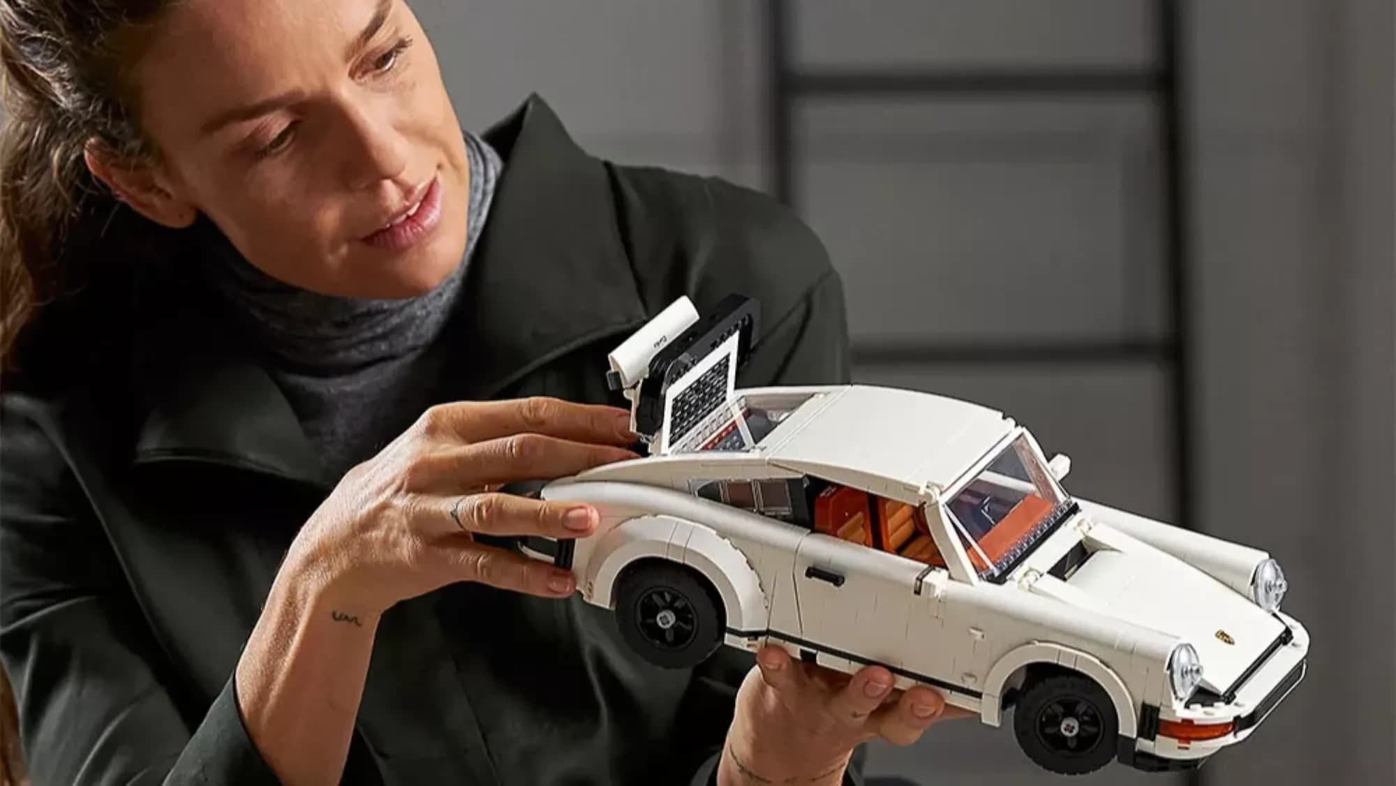 Конструктор LEGO Icons Expert Porsche 911 (10295)