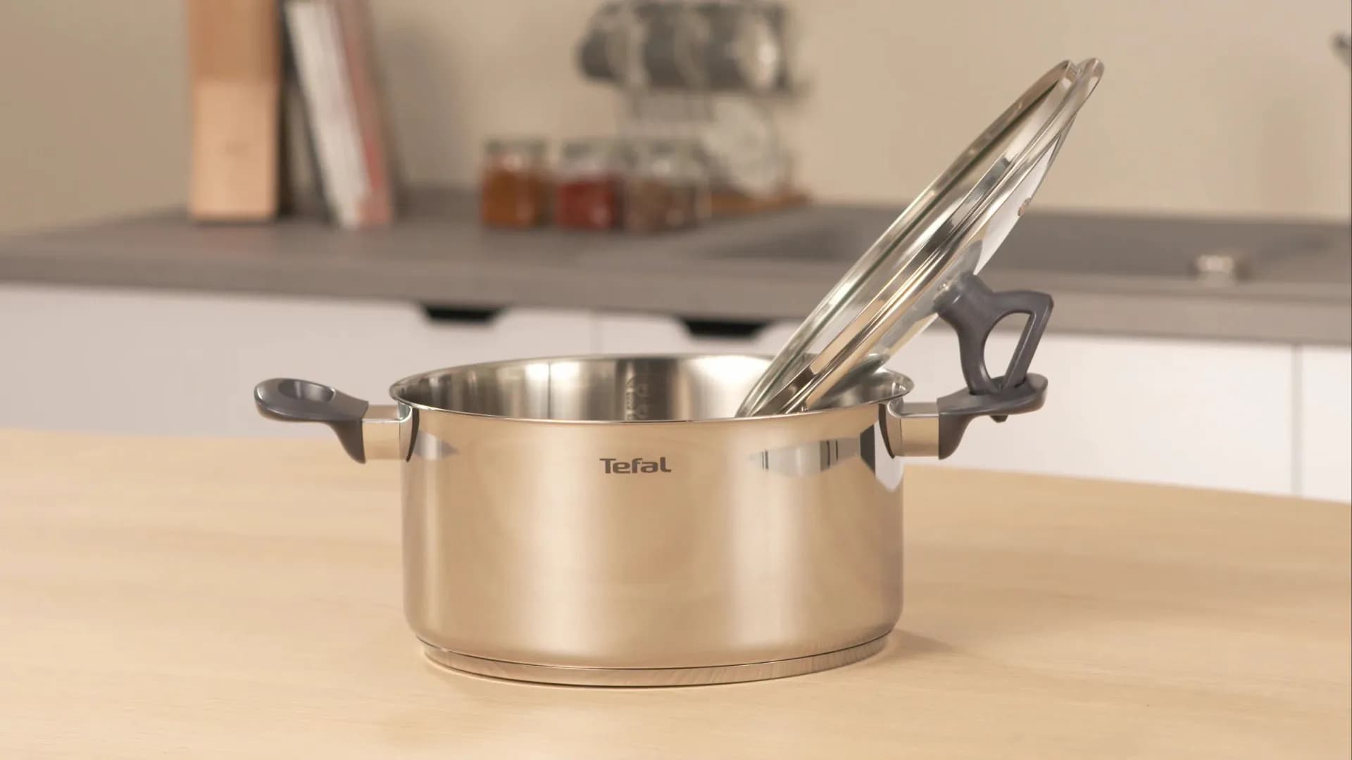 Кастрюля с крышкой Tefal Daily Cook 24см (Silver) (G7124645)