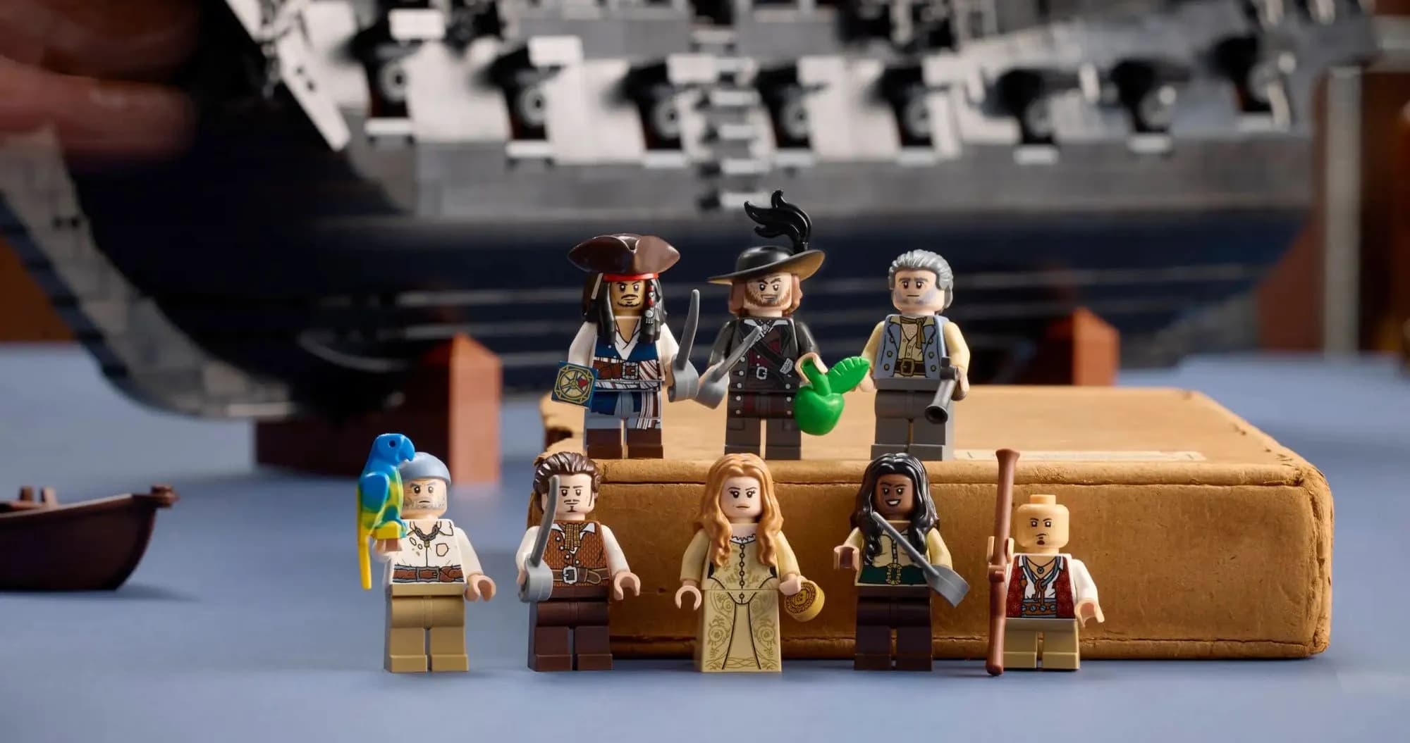 Конструктор LEGO Icons Пиратский корабль капитана Джека Воробья (10365)