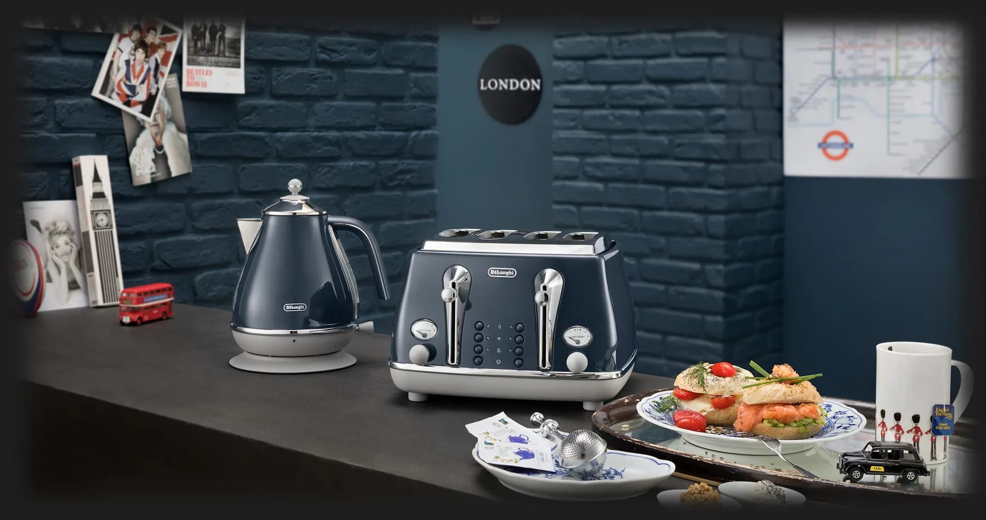 Электрочайник DeLonghi Icona Capitals (Yellow)