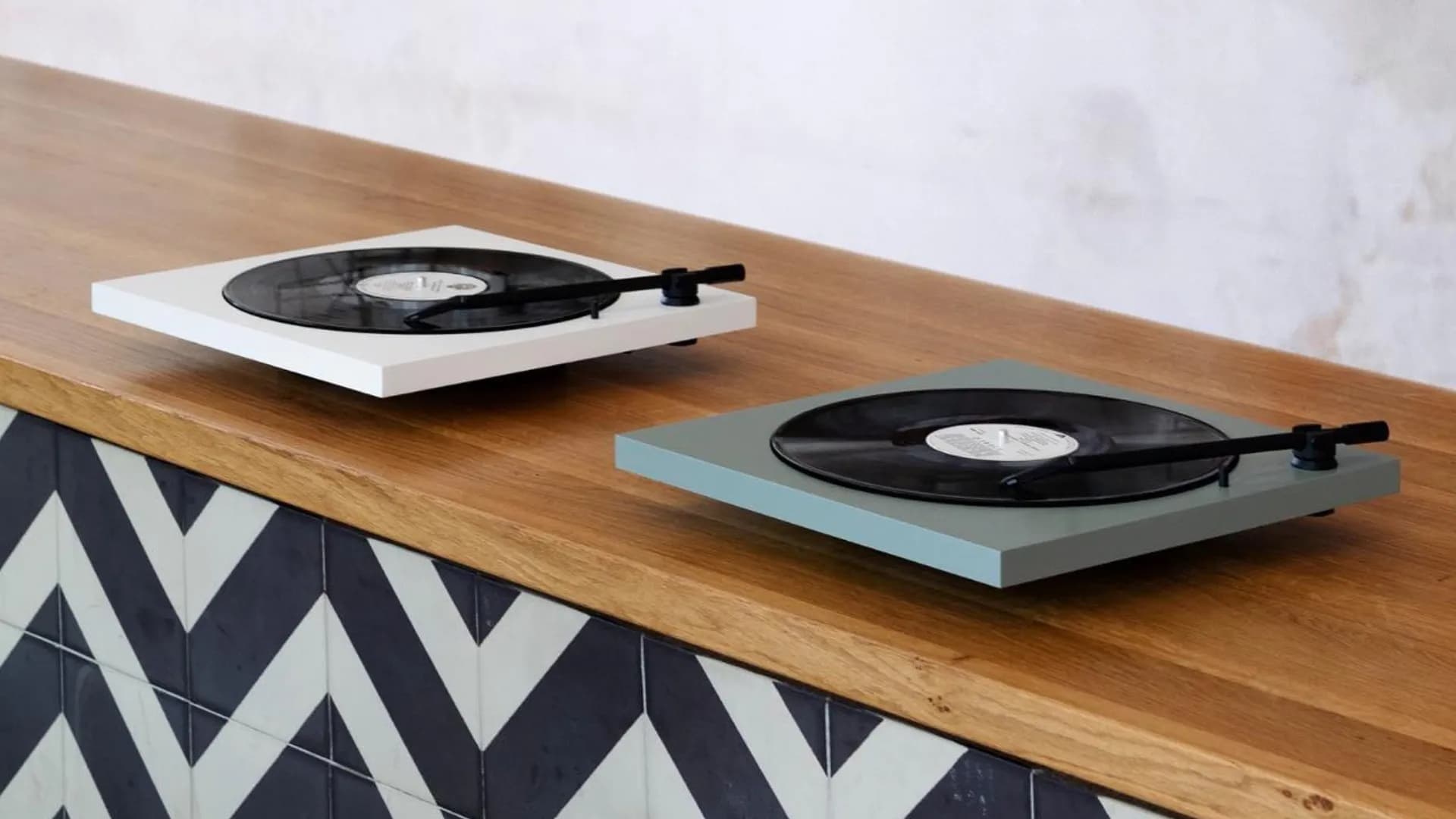 Виниловый проигрыватель Tone Turntable (Dune Gray)
