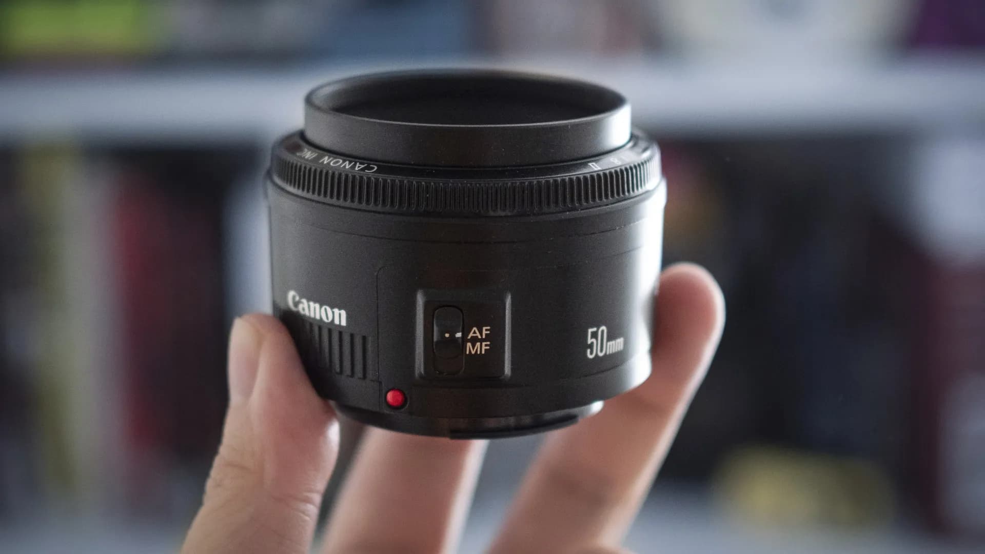 Стандартный объектив Canon EF 50mm f/1.8 STM (0570C005) (Standard)