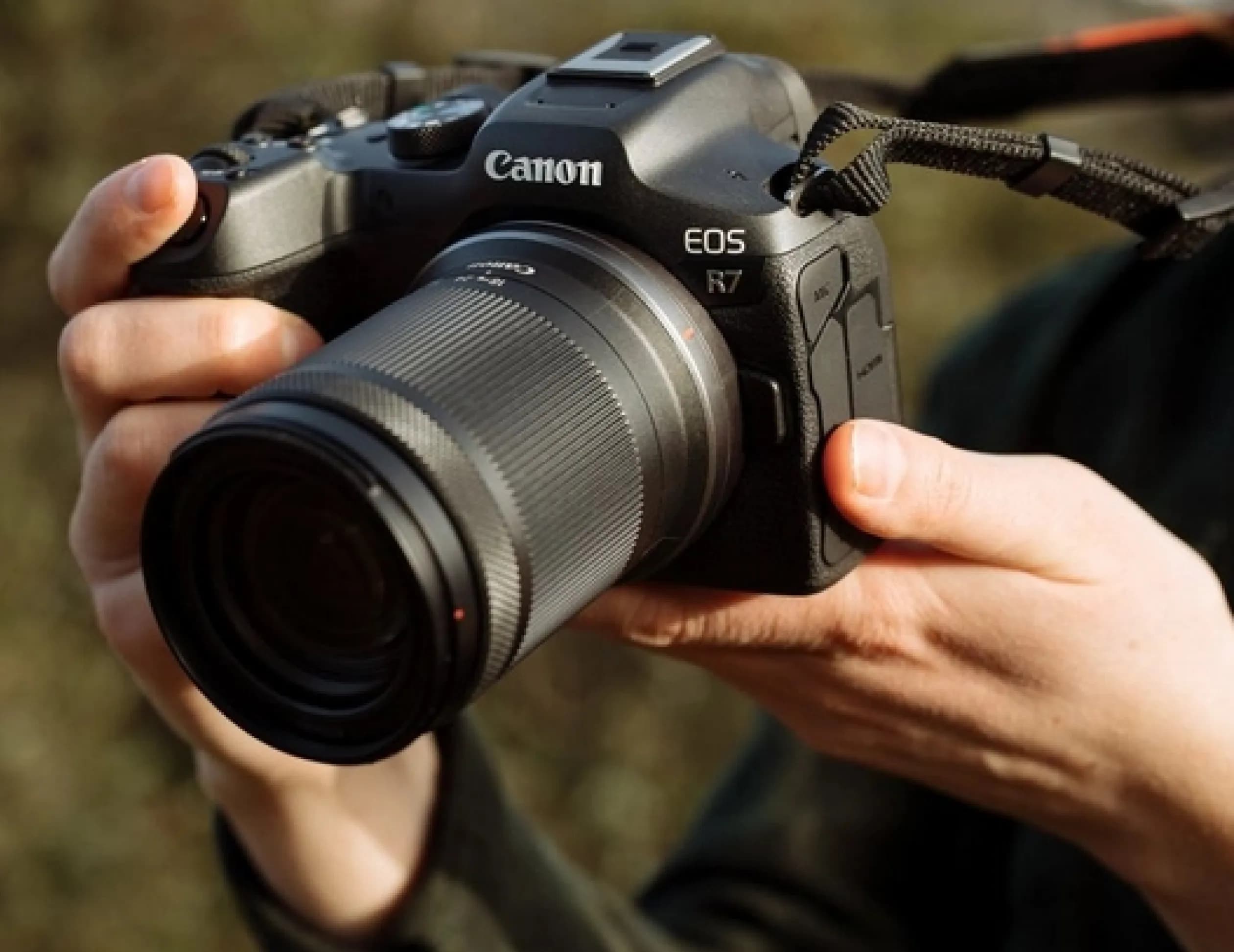 Цифровой фотоаппарат Canon EOS R7 kit RF-S 18-150 IS STM (Black) (5137C015) (Standard)