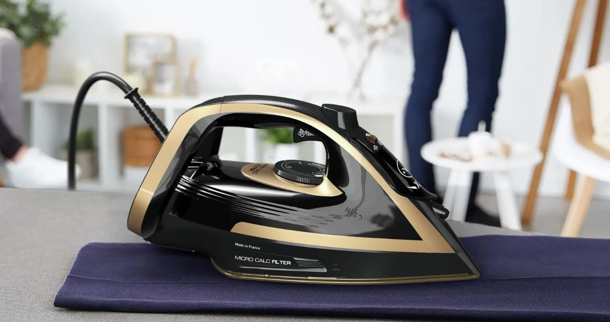Утюг Tefal FV8064E0 (Black/Gold)