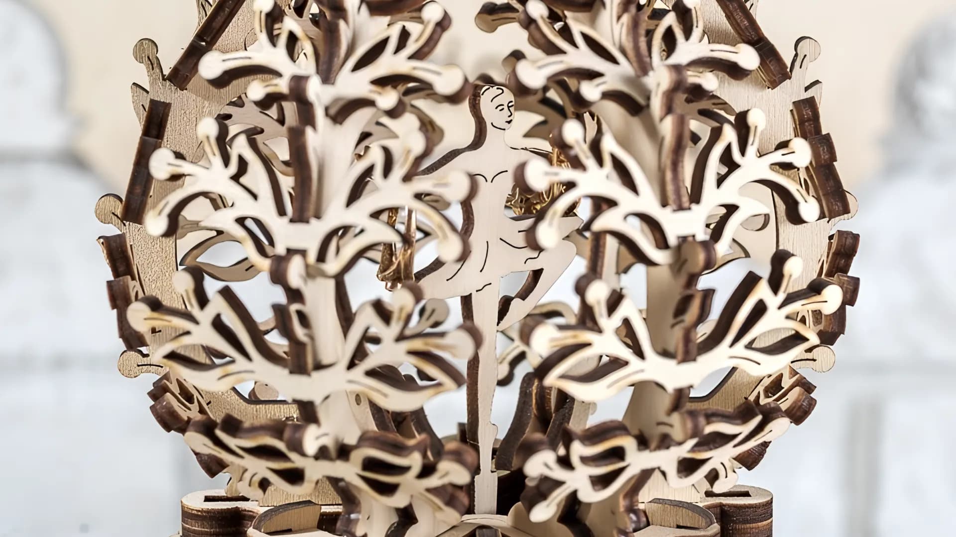 Деревянный 3D конструктор UGEARS Механический цветок-ящик (70019)