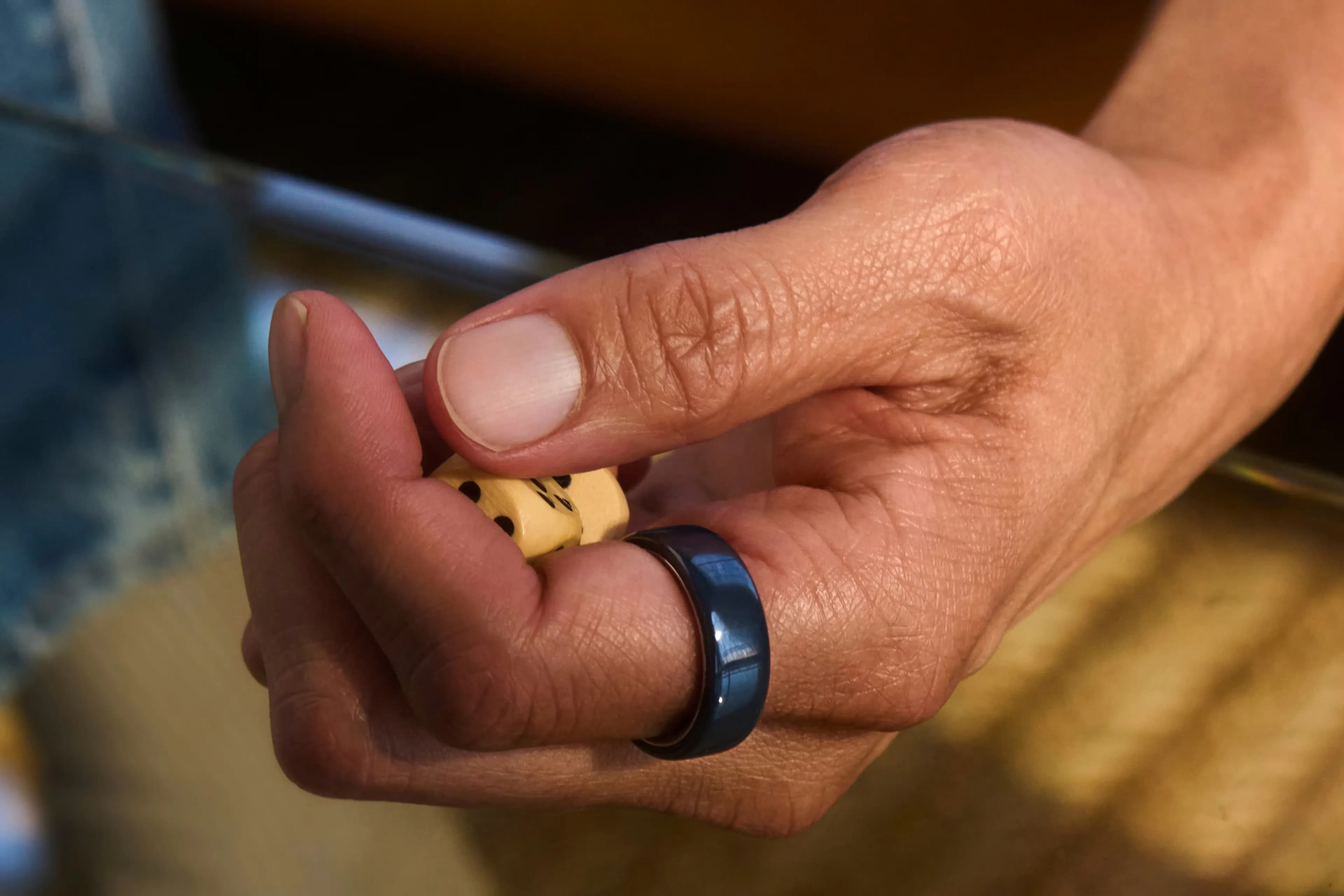 Смарт-кольцо Oura Ring 4 Ceramic Petal Size 11