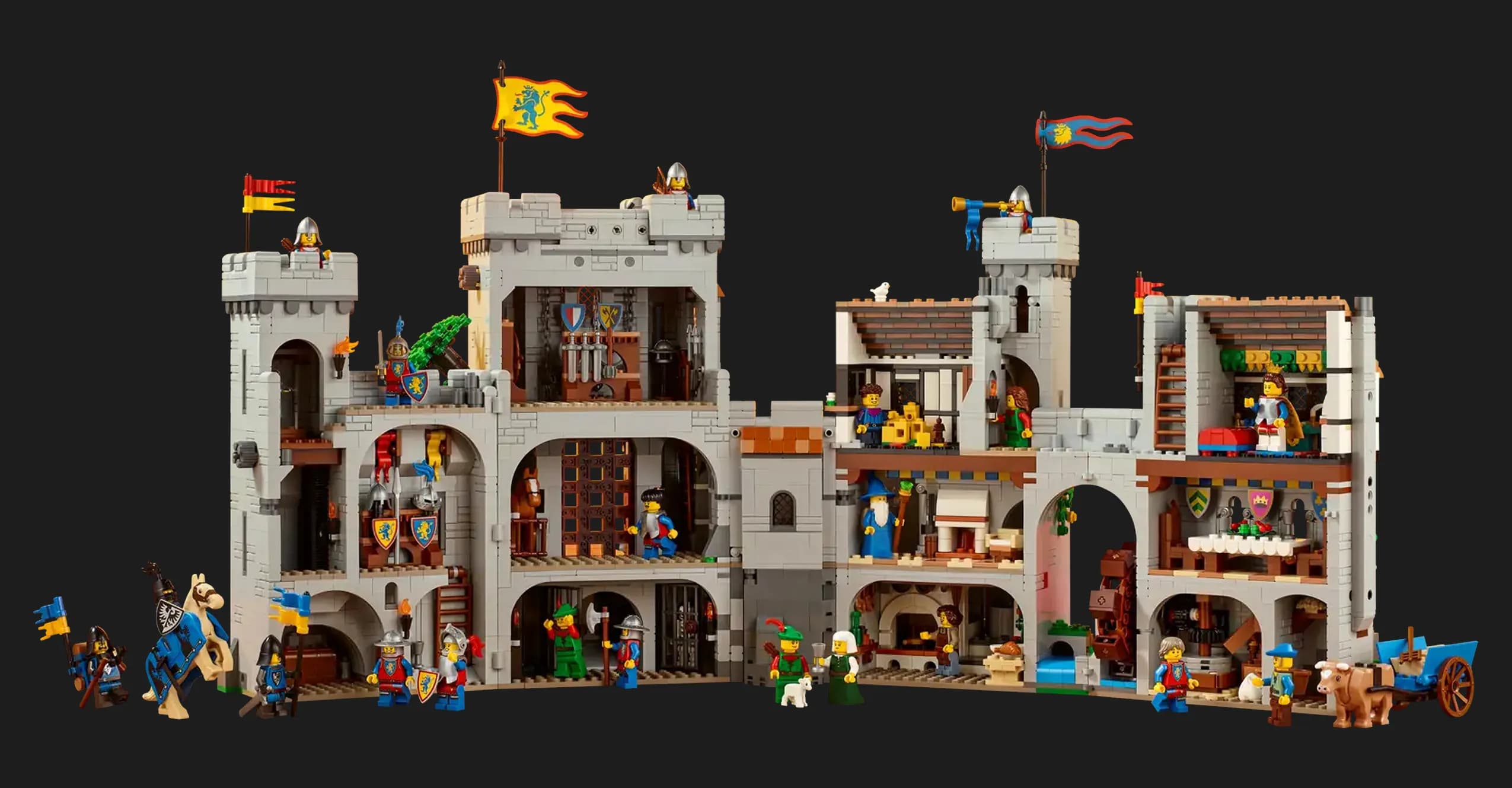 Конструктор LEGO Icons Замок рыцарей Льва (10305)