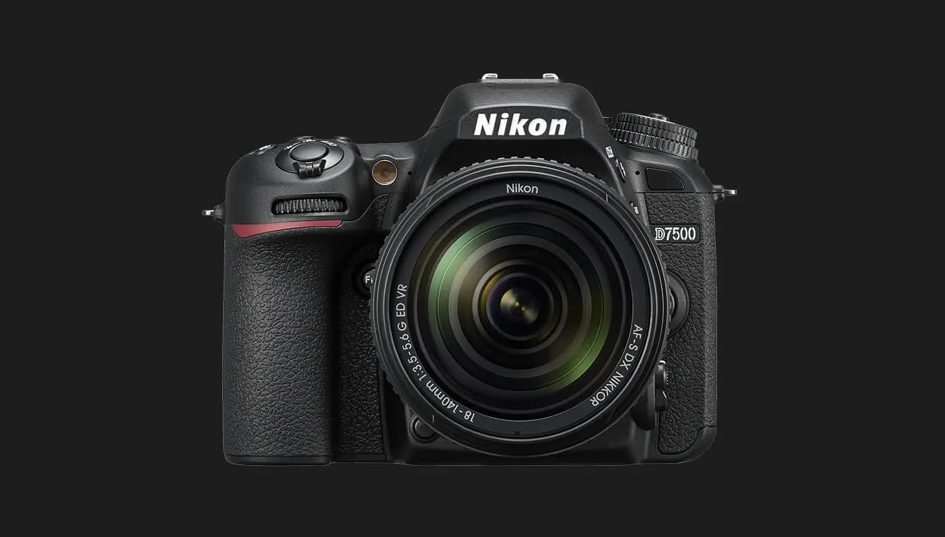 Цифровой фотоаппарат Nikon D7500 Body (VBA510AE) (Standard)