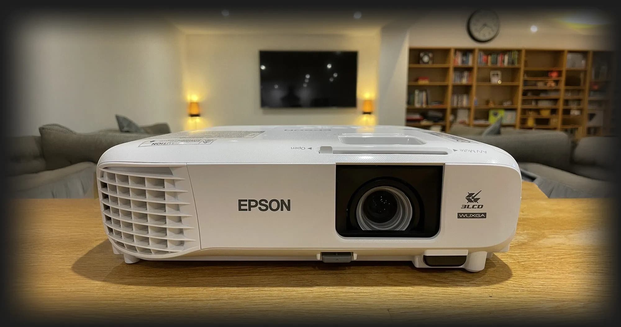 Мобильный проектор Epson EB-W49 (V11H983040) (UA)