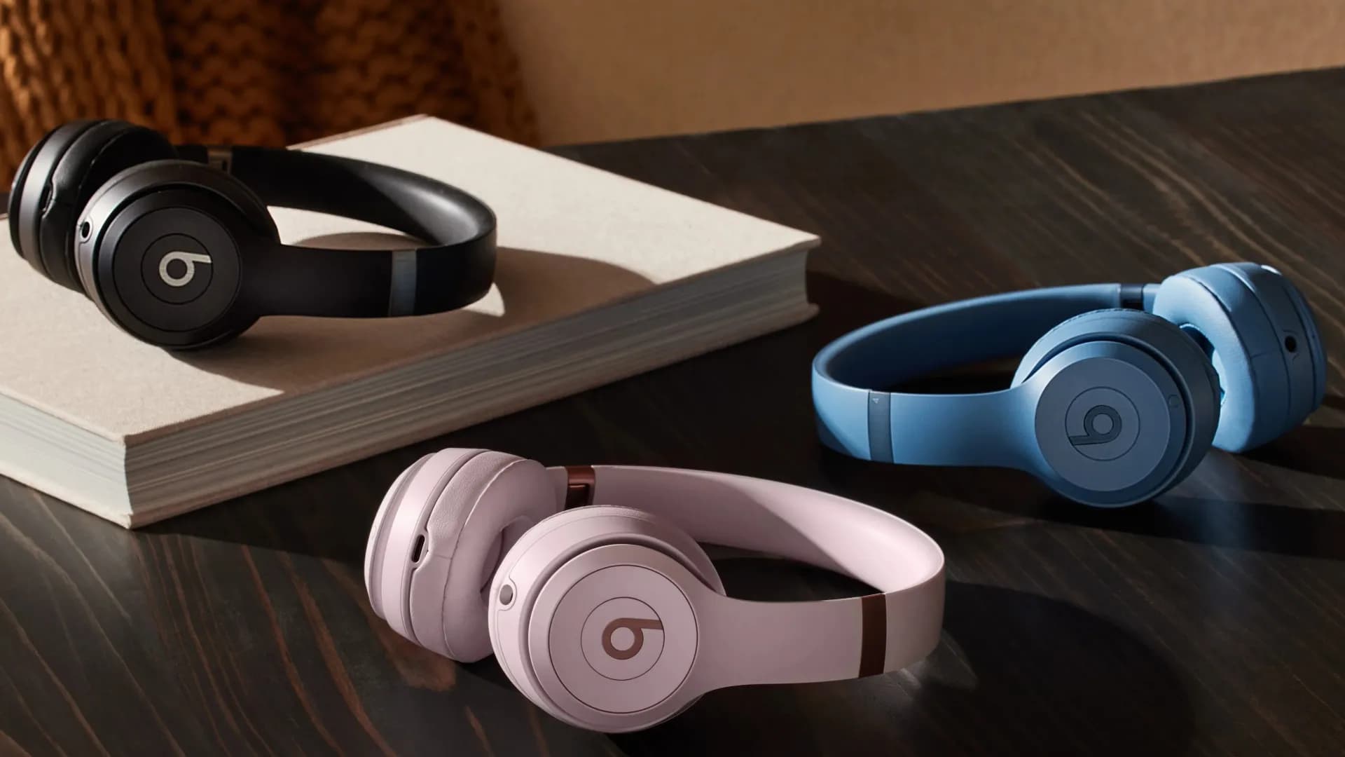 Наушники Beats by Dr. Dre Solo 4 (Black/Gold)