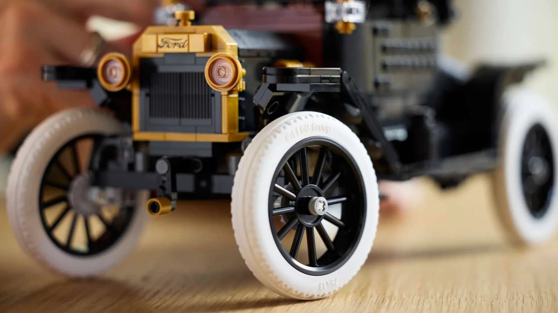 Конструктор LEGO Icons Ford Model T (11376)