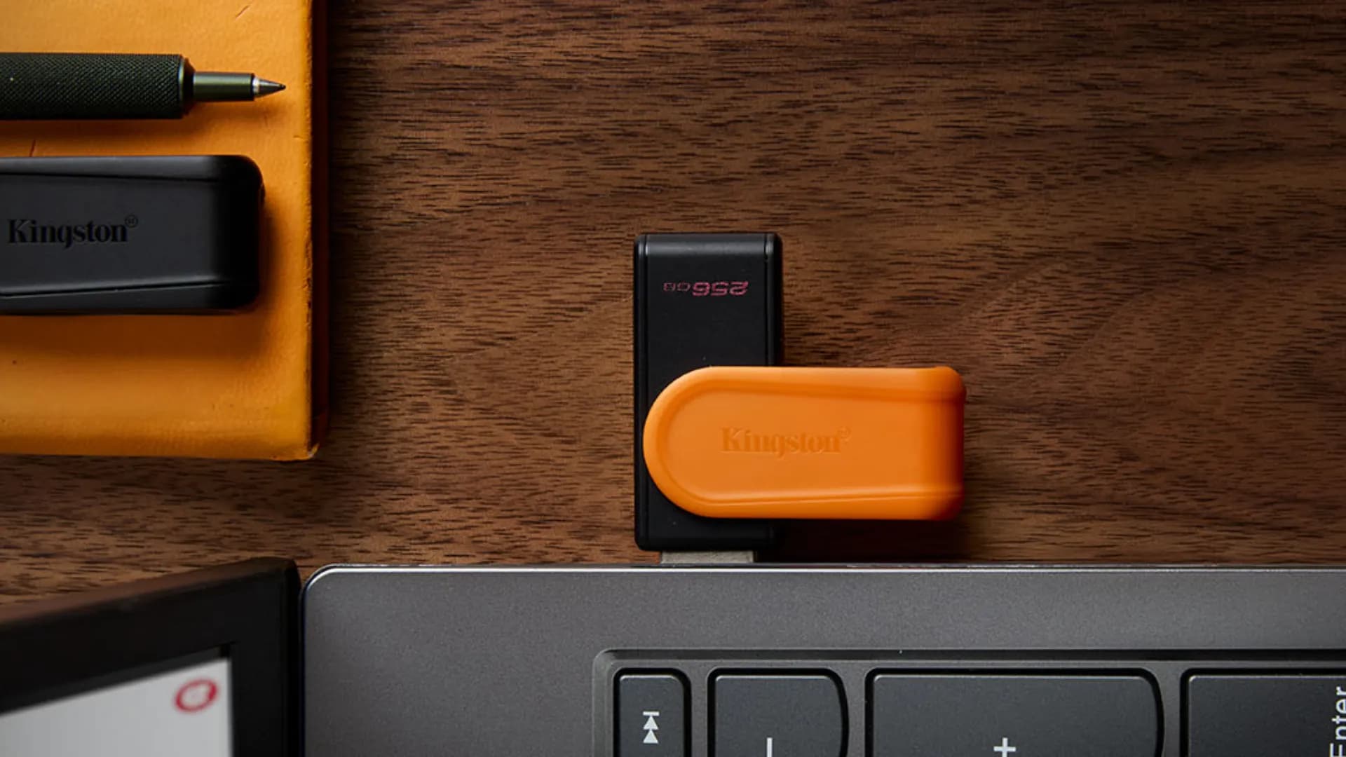 Флеш-накопитель Kingston USB 3.2 DT Exodia S 128GB (Black/Turquoise)