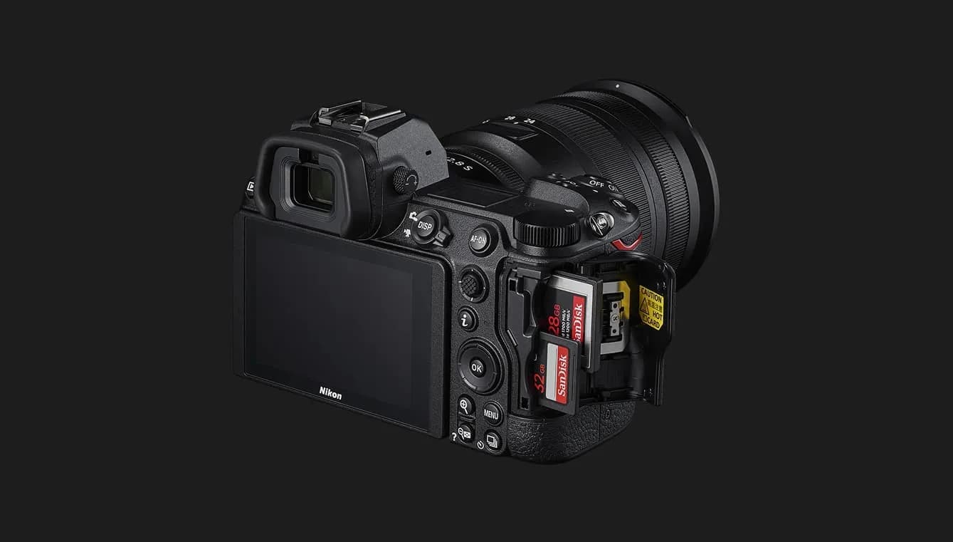 Цифровой фотоаппарат Nikon Z7 II Body (VOA070AE) (Standard)