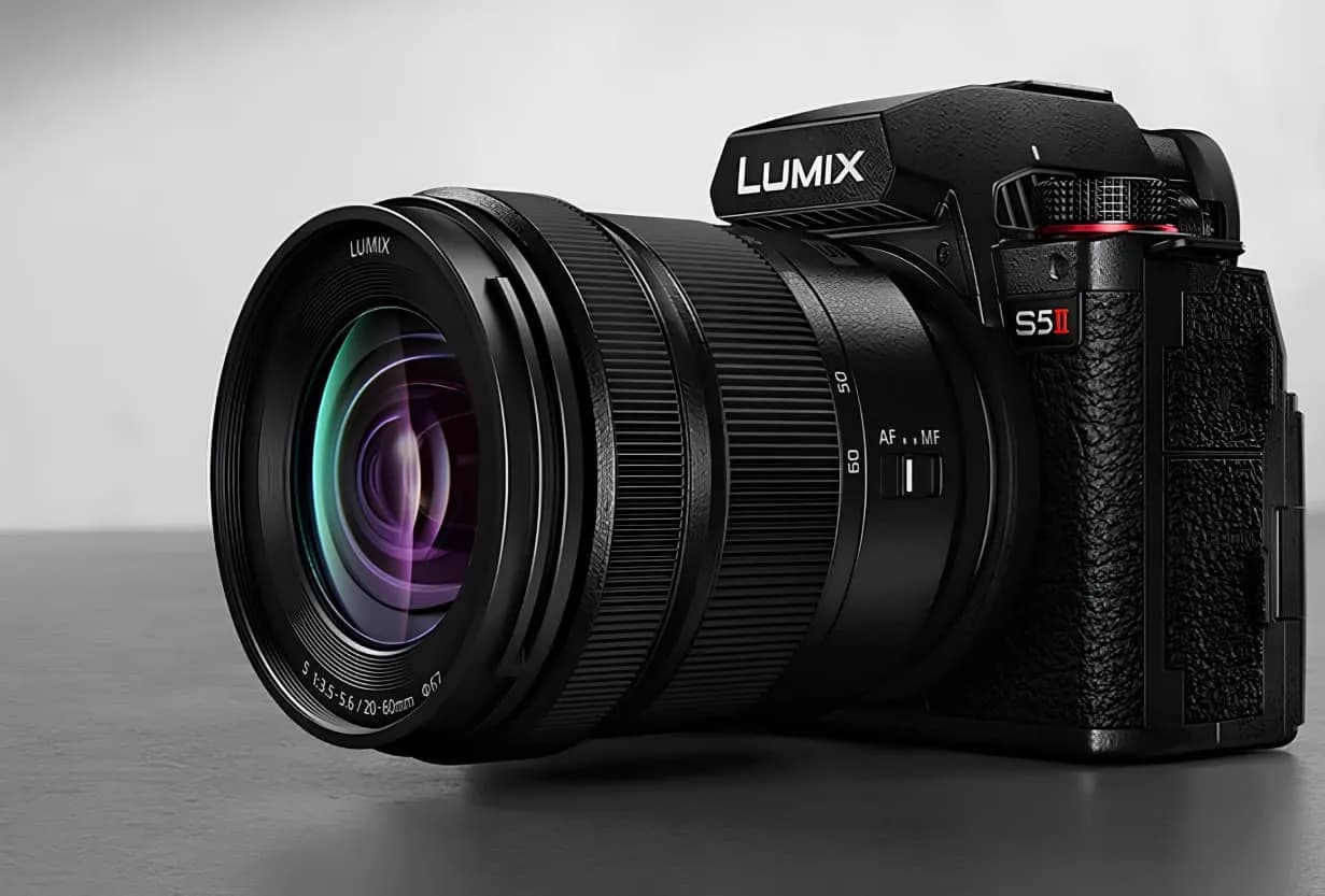 Цифровой фотоаппарат Panasonic Lumix S DC-S5 II Body (DC-S5M2EE) (Standard)