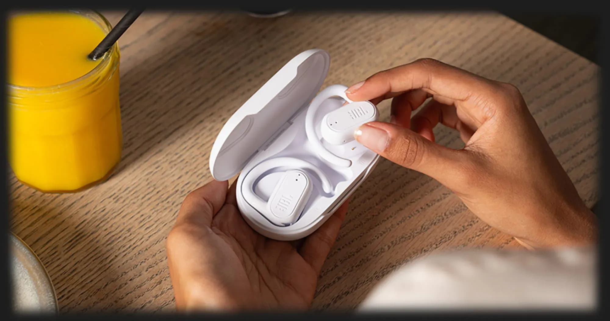 Наушники JBL Soundgear Sense (White)